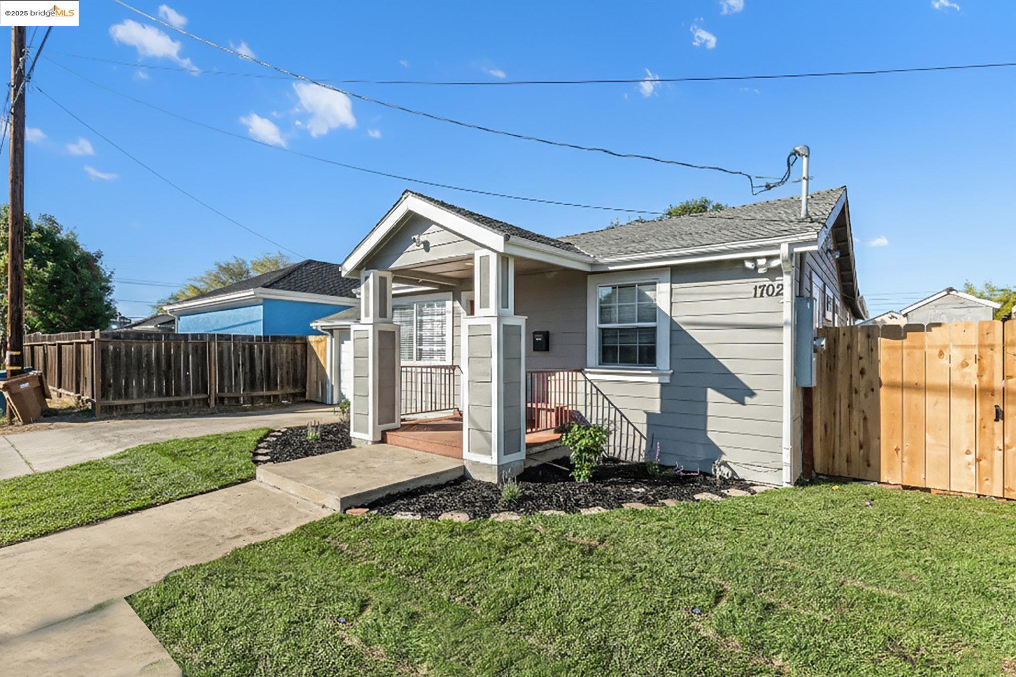 Detail Gallery Image 4 of 35 For 1702 Wisner Dr, Antioch,  CA 94509 - 3 Beds | 2/1 Baths