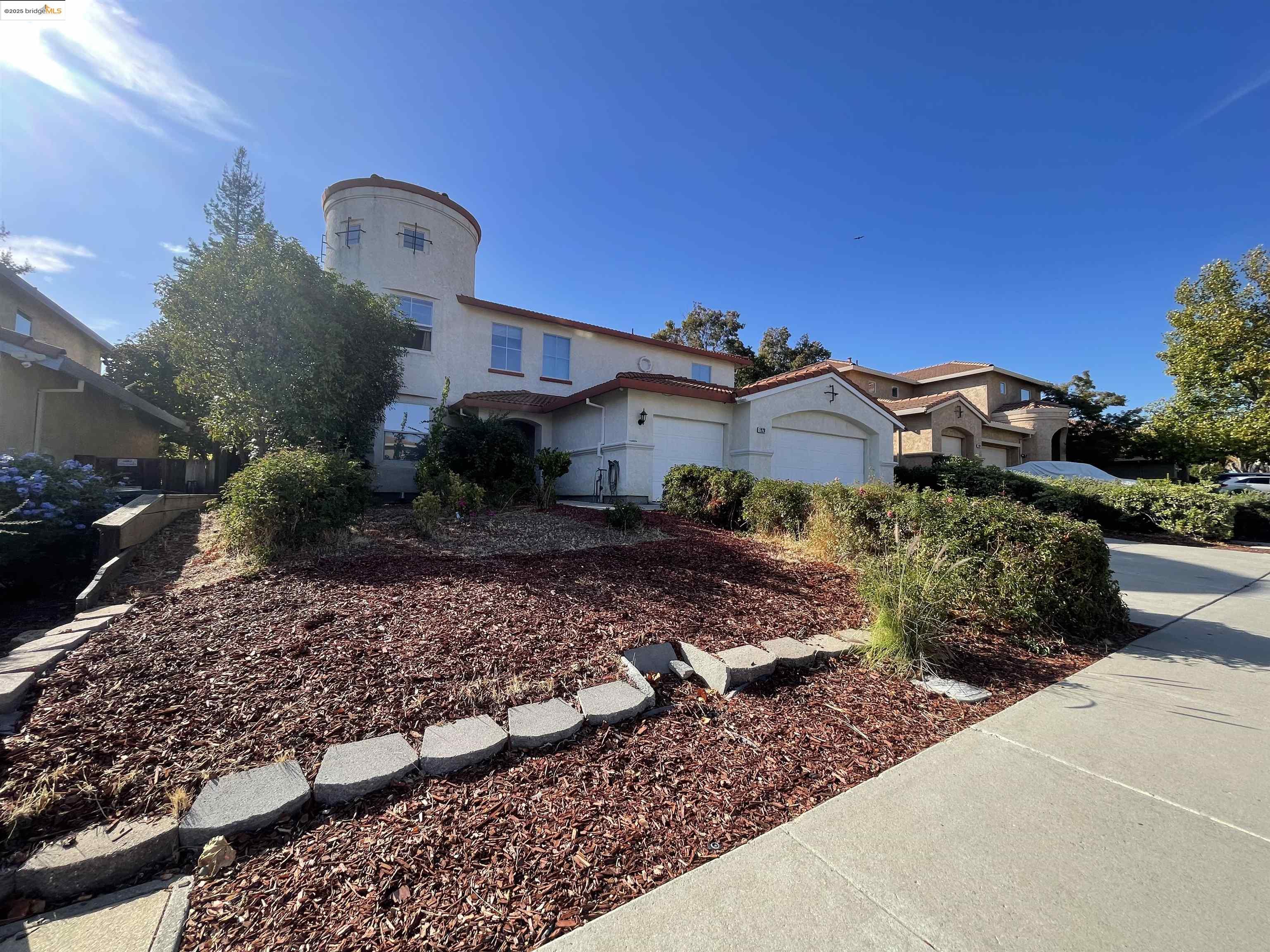 Detail Gallery Image 2 of 47 For 1928 Badger Pass Way, Antioch,  CA 94531 - 4 Beds | 3 Baths