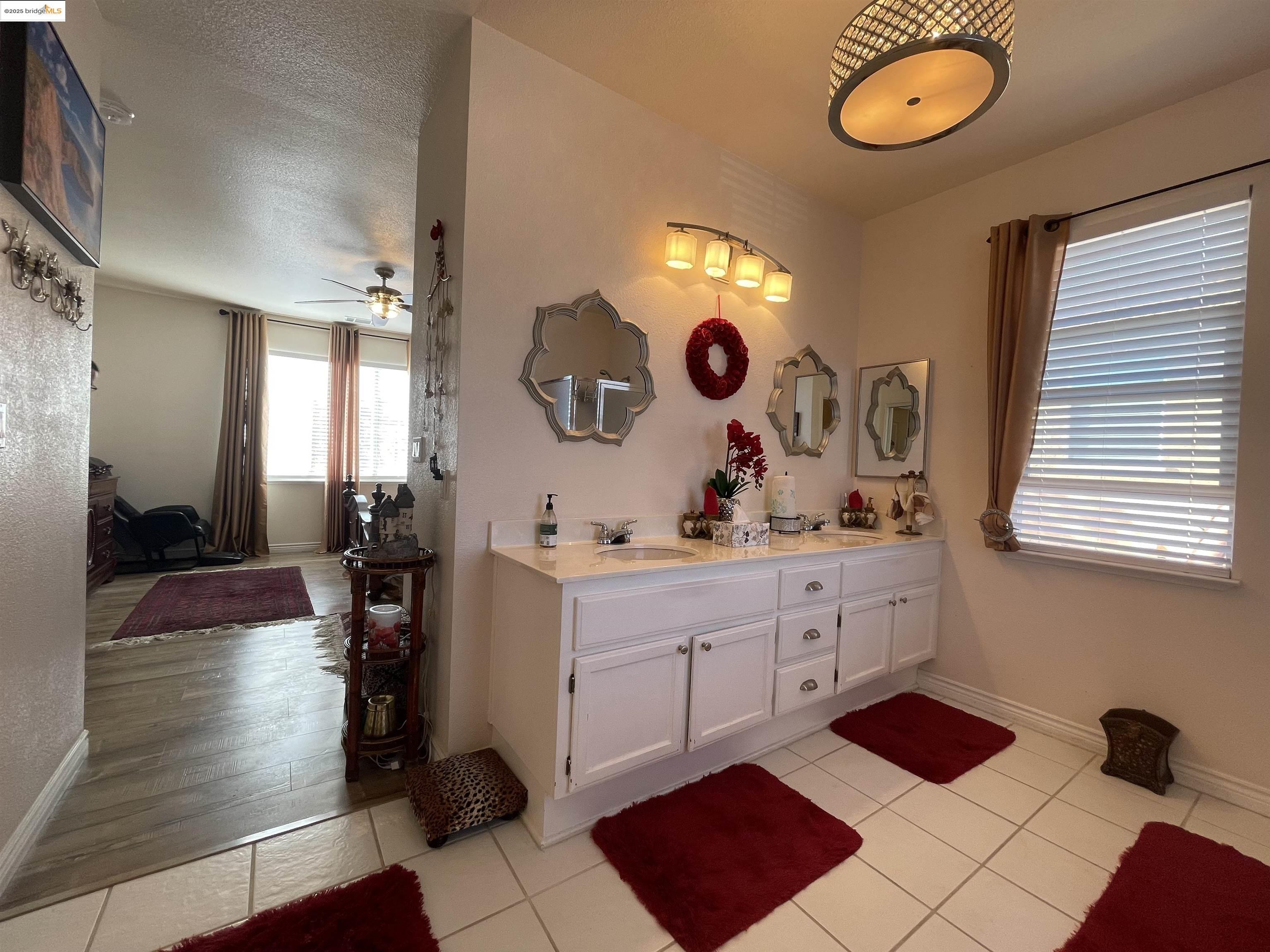 Detail Gallery Image 32 of 47 For 1928 Badger Pass Way, Antioch,  CA 94531 - 4 Beds | 3 Baths