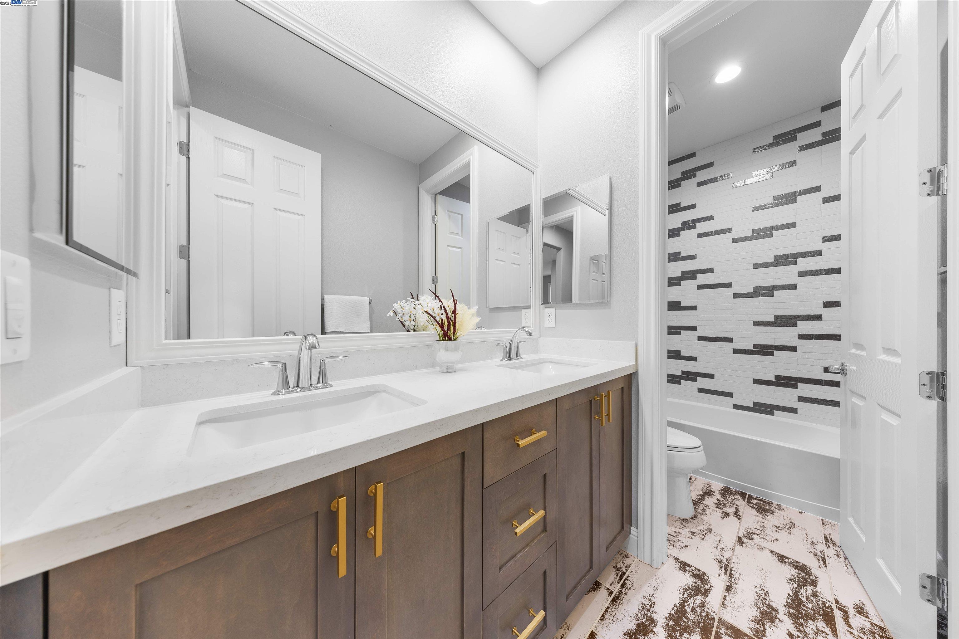 Detail Gallery Image 39 of 60 For 6132 Alpine Blue Dr, San Ramon,  CA 94582-5893 - 4 Beds | 3/1 Baths