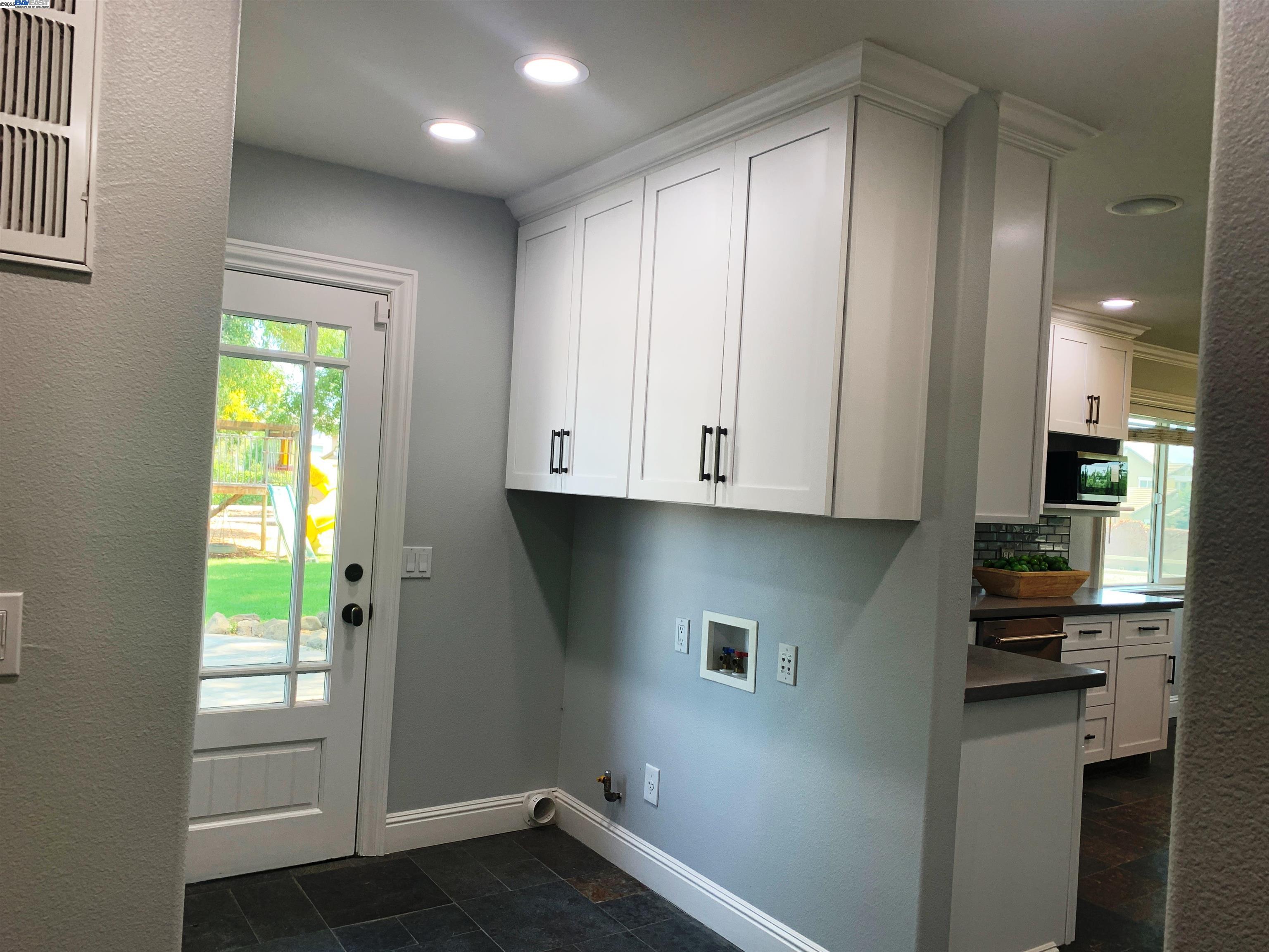 Detail Gallery Image 23 of 59 For 320 Fairview Ave, Brentwood,  CA 94513 - 5 Beds | 3 Baths