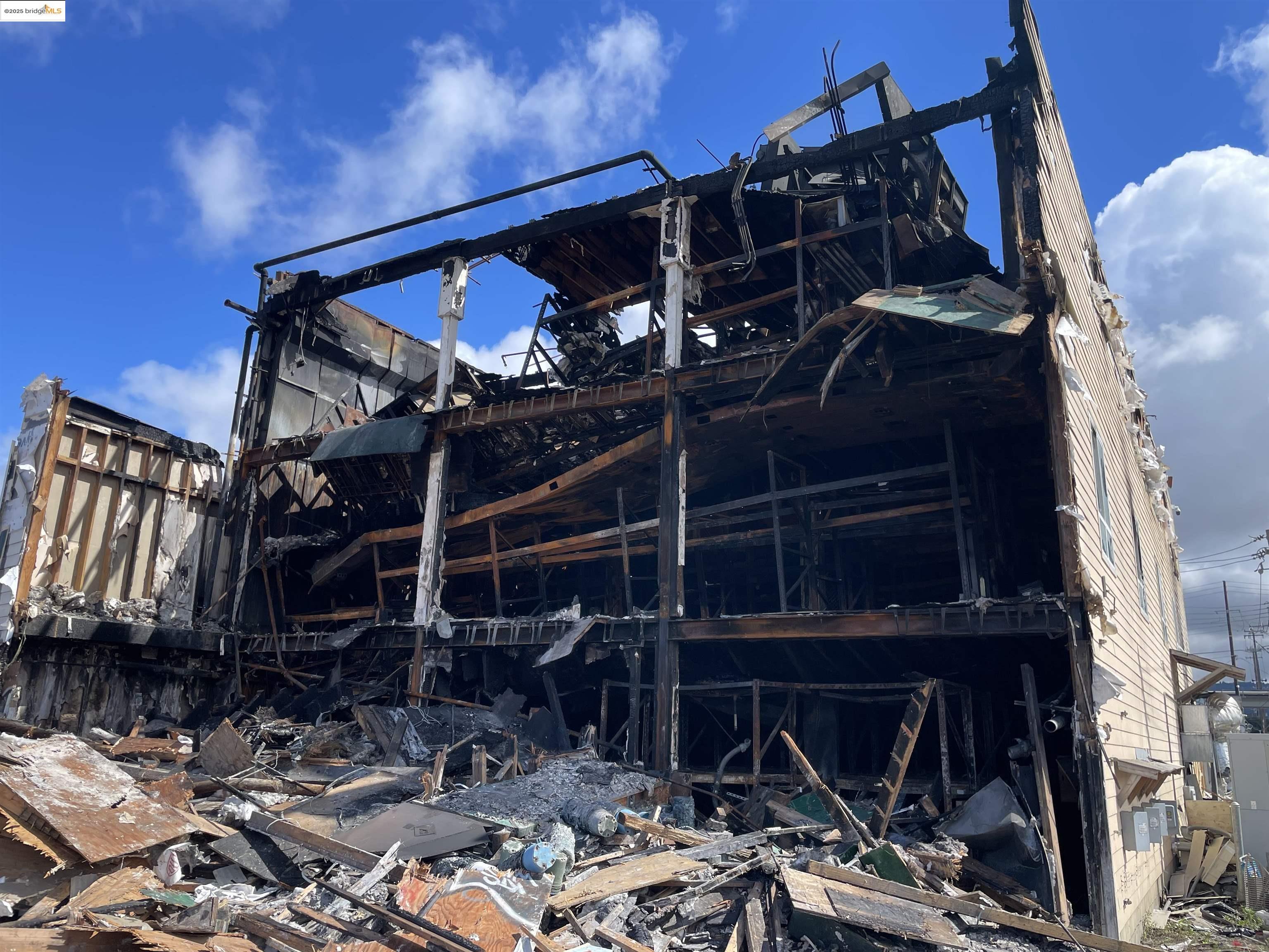 Front Image Thumbnail for EB41115562