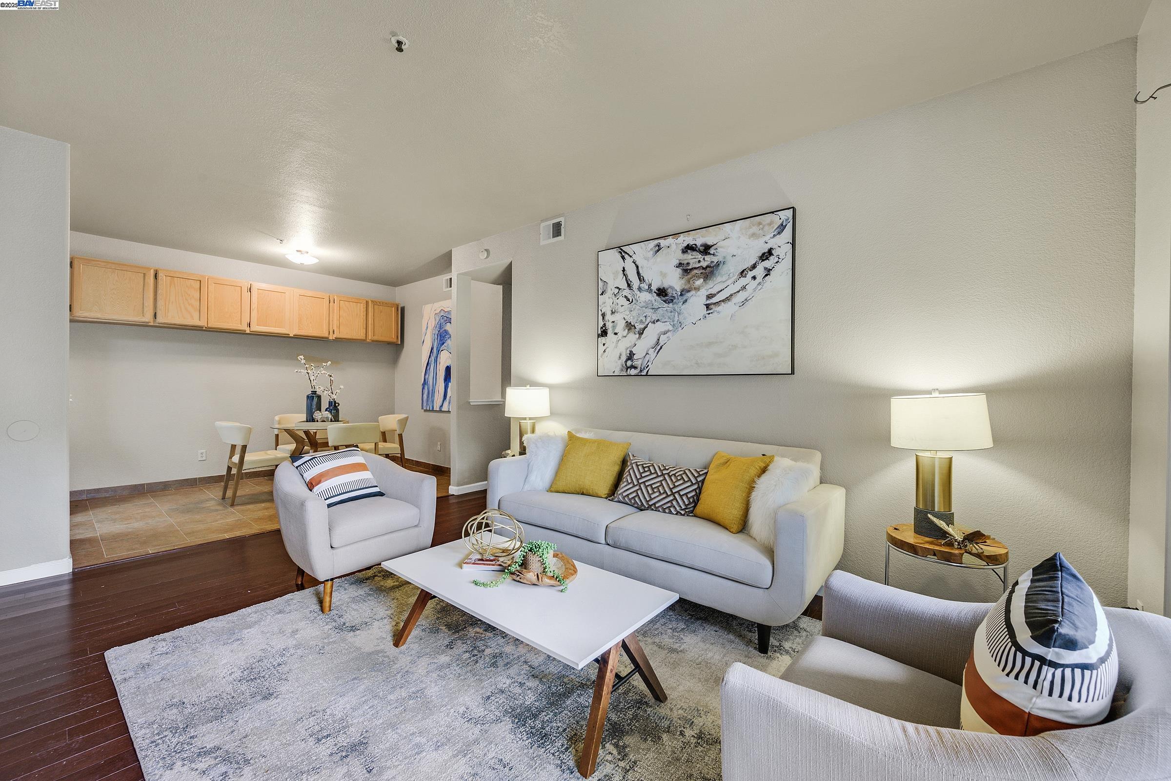 Detail Gallery Image 4 of 33 For 205 Dursey Dr, Pinole,  CA 94564 - 2 Beds | 1 Baths