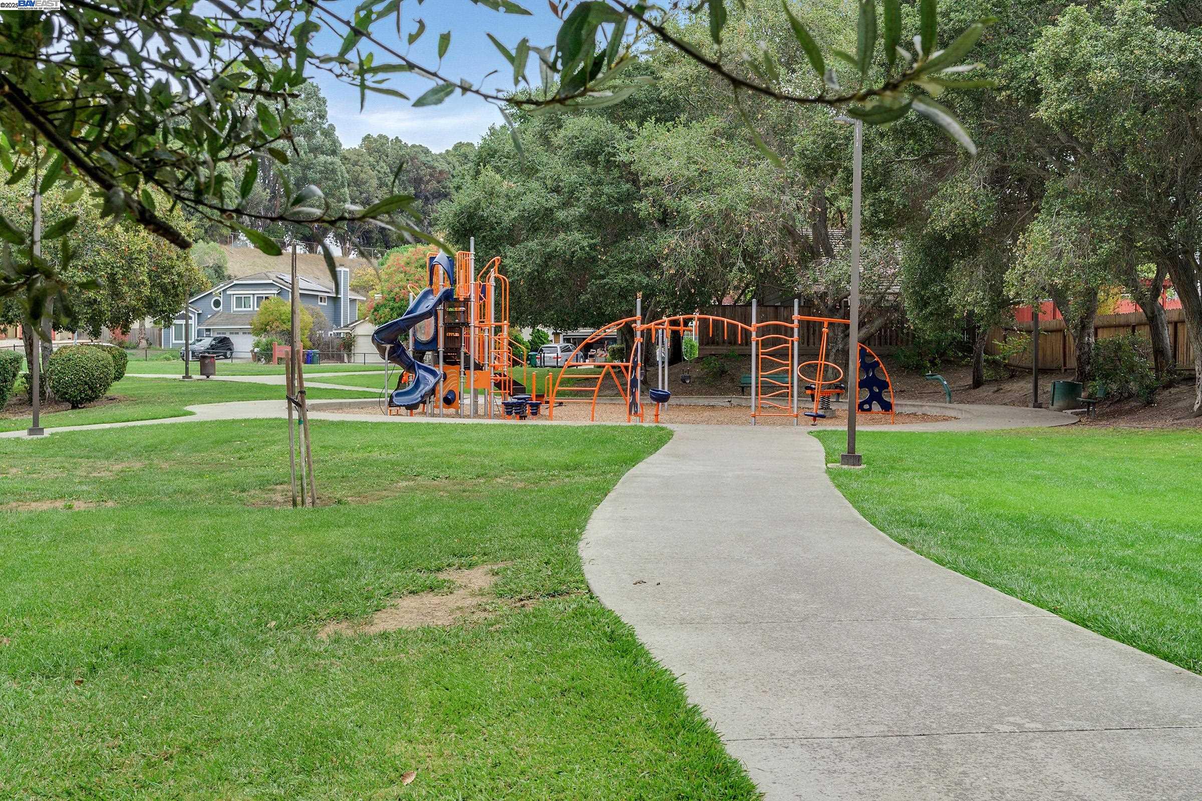 Detail Gallery Image 32 of 33 For 205 Dursey Dr, Pinole,  CA 94564 - 2 Beds | 1 Baths