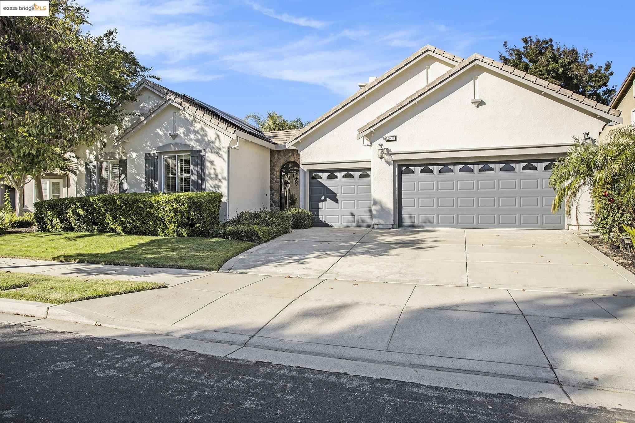 Detail Gallery Image 5 of 49 For 2033 Great Meadow Ln, Brentwood,  CA 94513 - 4 Beds | 2/1 Baths