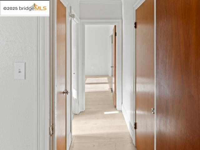 Detail Gallery Image 8 of 12 For 1556 78th Ave, Oakland,  CA 94621 - 2 Beds | 1 Baths