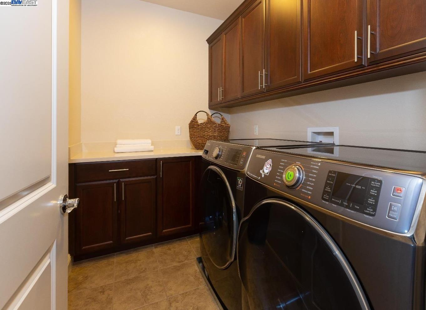 Detail Gallery Image 21 of 23 For 4456 Sunset View Dr, Dublin,  CA 94568 - 4 Beds | 3 Baths