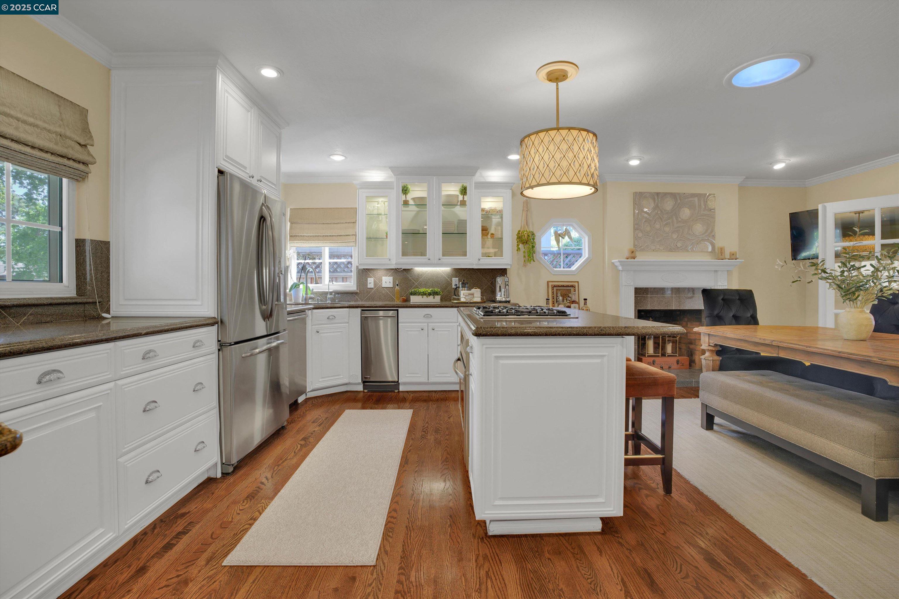 Detail Gallery Image 12 of 49 For 4504 Muirwood Drive, Pleasanton,  CA 94588 - 4 Beds | 2 Baths