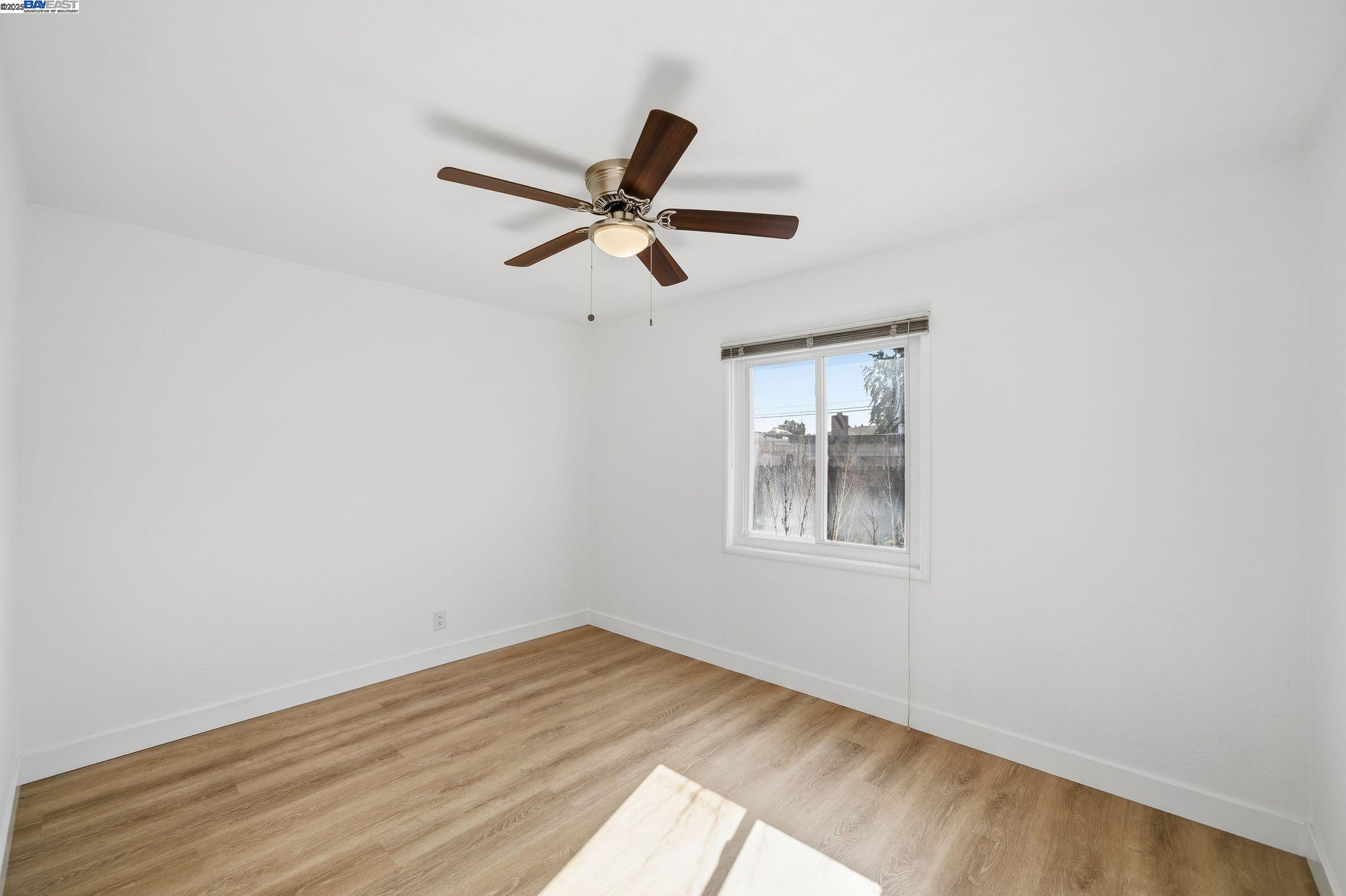 Detail Gallery Image 11 of 12 For 19837 Waverly Ave, San Lorenzo,  CA 94541 - 3 Beds | 1/1 Baths