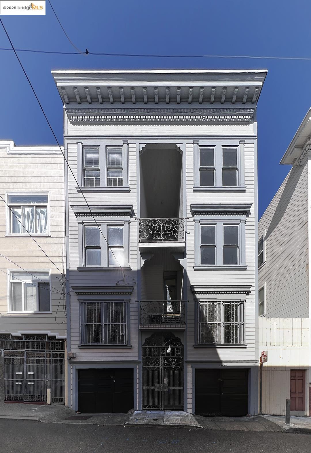 Detail Gallery Image 2 of 32 For 49a Auburn Street, San Francisco,  CA 94133 - 2 Beds | 1 Baths