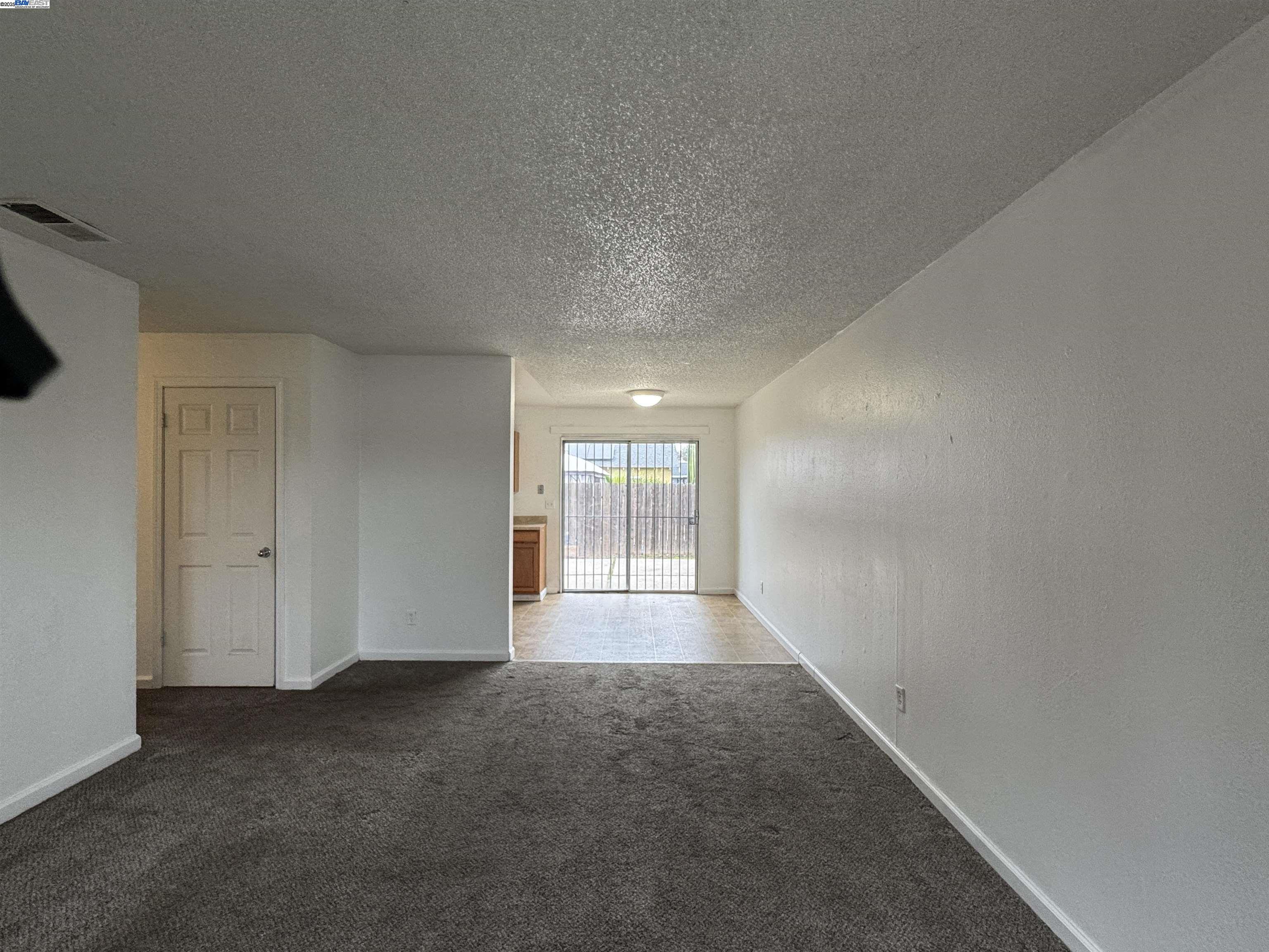 Detail Gallery Image 10 of 33 For 3338 Zamora Way, Stockton,  CA 95206 - 3 Beds | 1/1 Baths