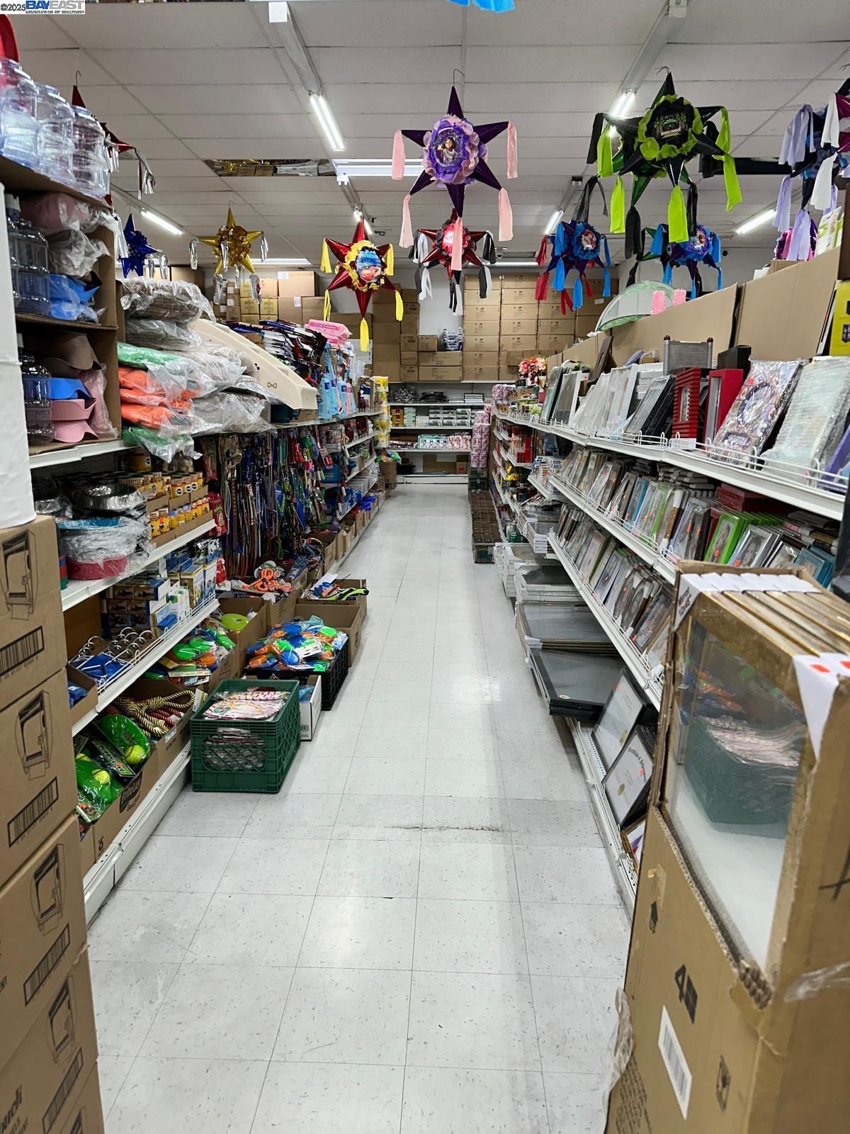 Detail Gallery Image 7 of 14 For 33 S Capitol, San Jose,  CA 95127 - – Beds | – Baths