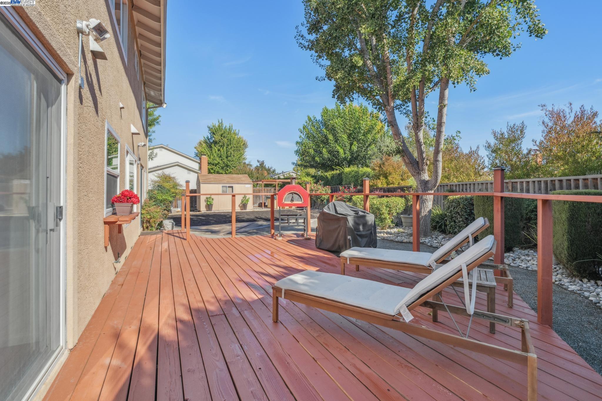 Detail Gallery Image 23 of 47 For 2545 Corte Rivera, Pleasanton,  CA 94566 - 5 Beds | 2/1 Baths