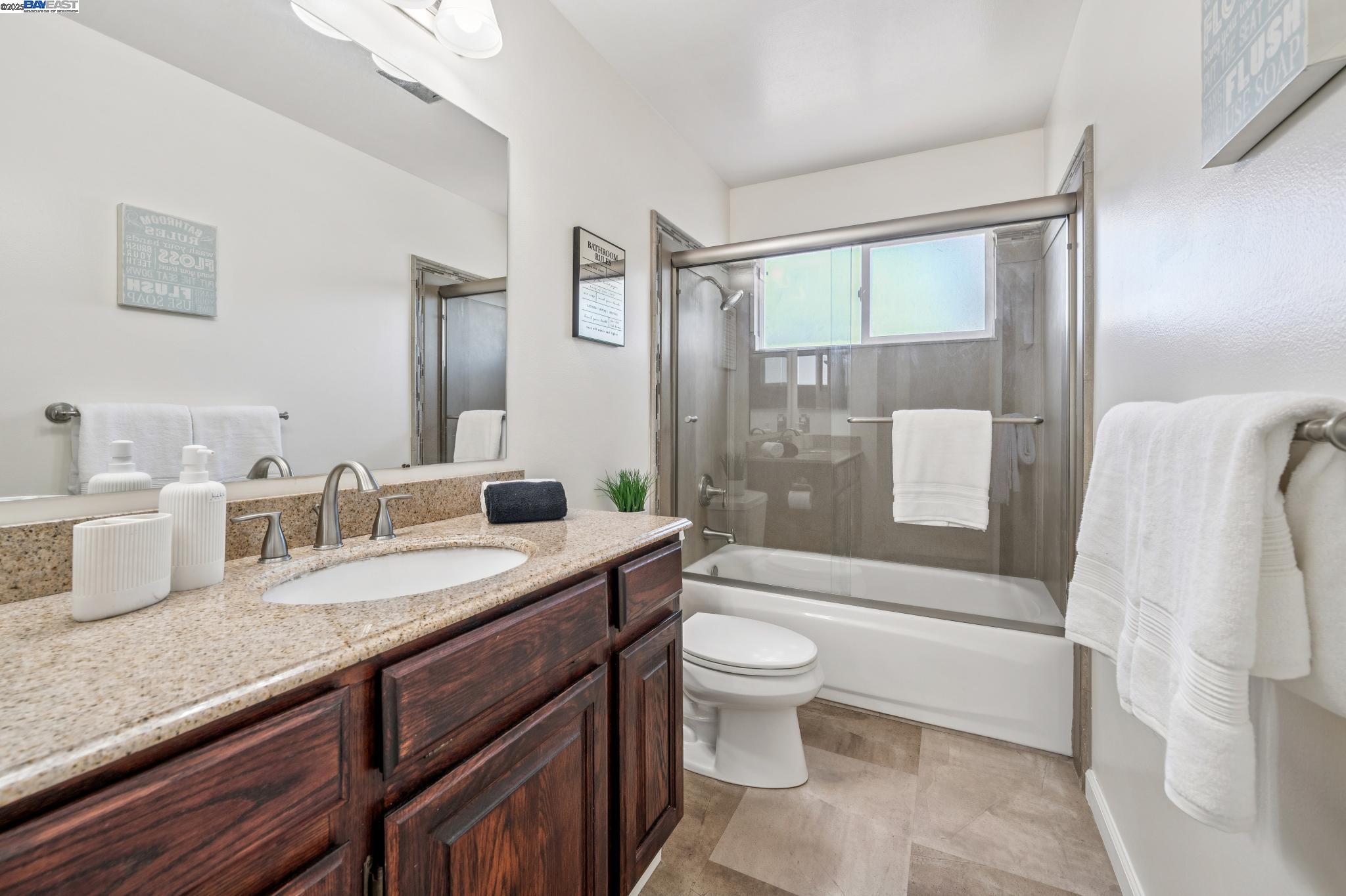 Detail Gallery Image 36 of 47 For 2545 Corte Rivera, Pleasanton,  CA 94566 - 5 Beds | 2/1 Baths