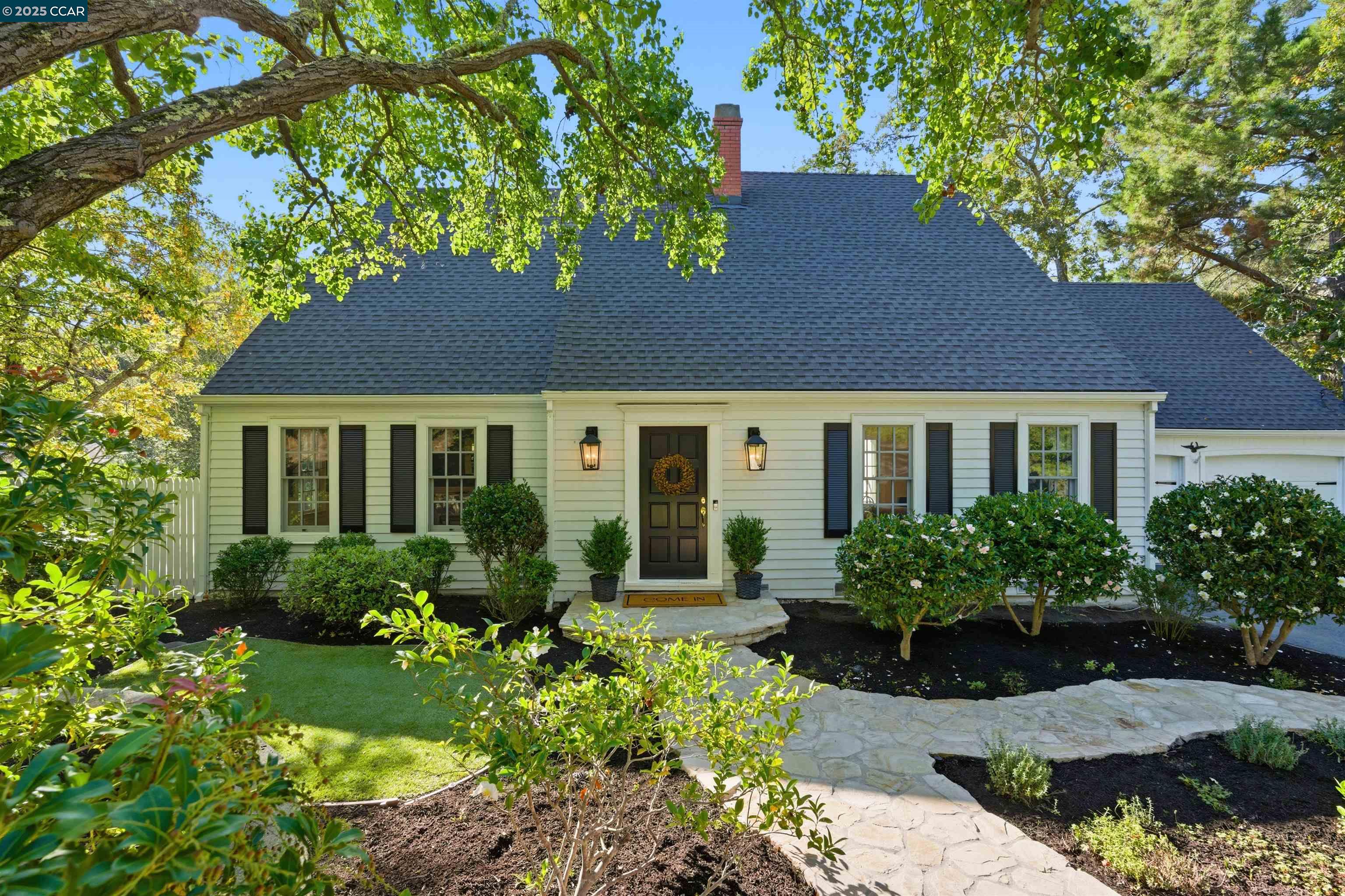 Front Image Thumbnail for CC41115602