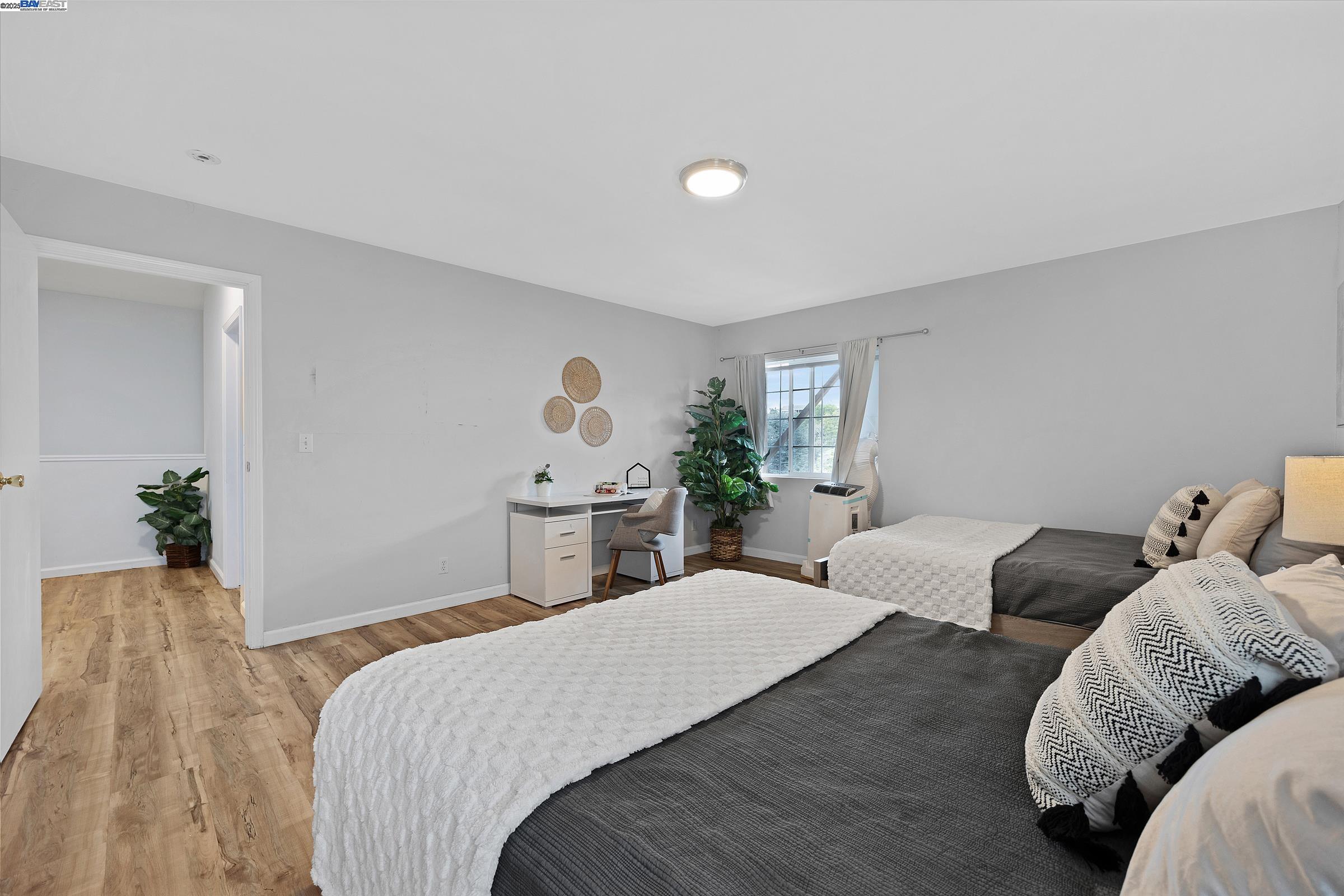 Detail Gallery Image 30 of 42 For 19464 Yuma St, Castro Valley,  CA 94546 - 5 Beds | 3/1 Baths