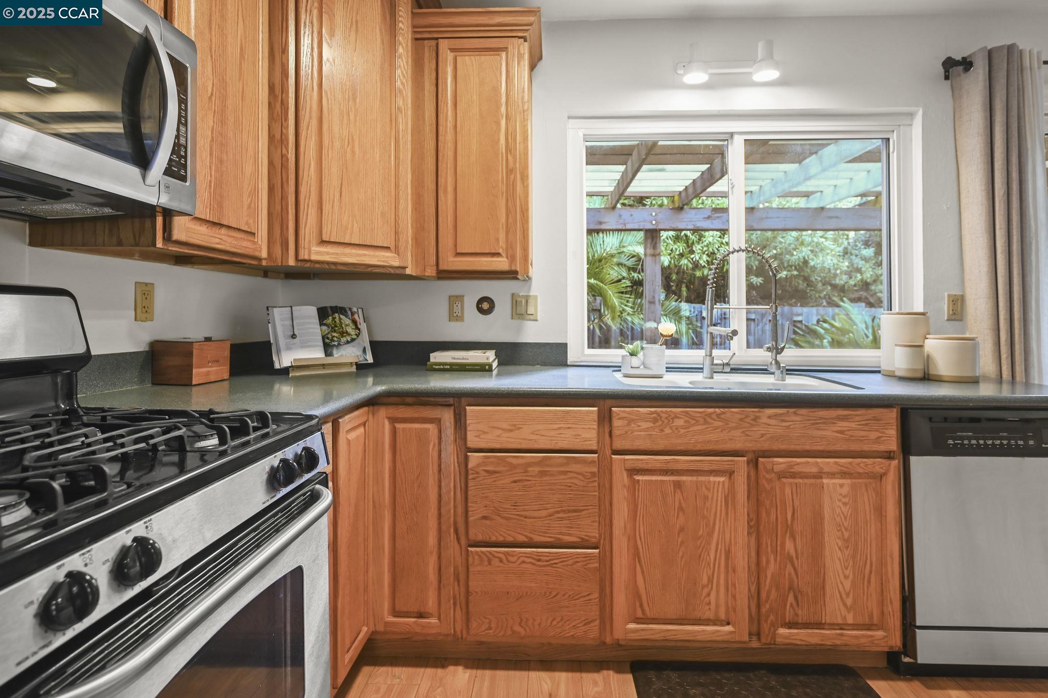 Photo #9: 41115606 Listing: Photo #9