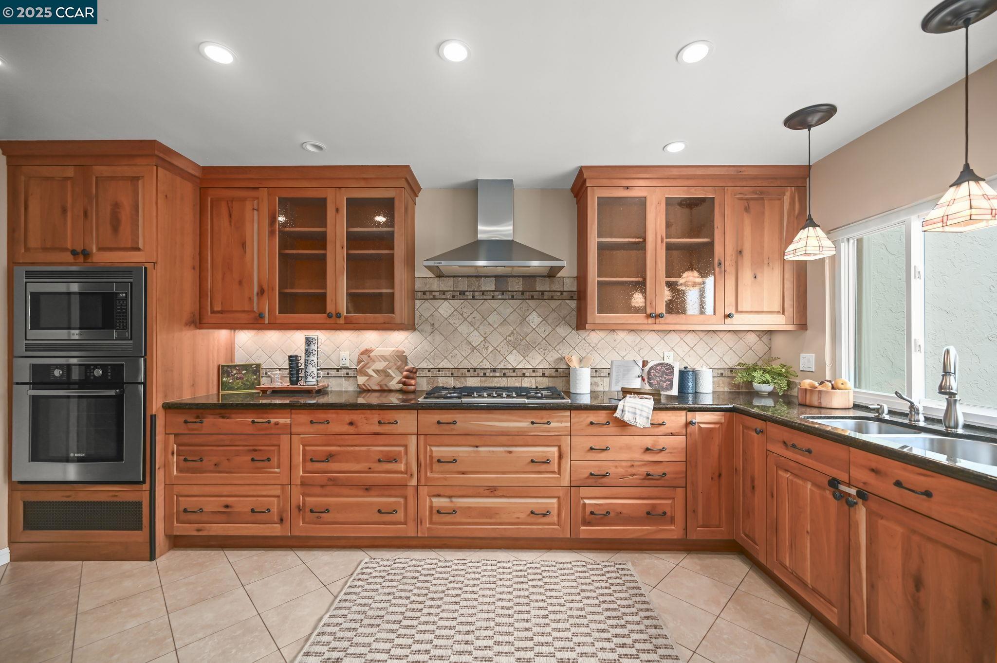 Photo #8: 41115613 Listing: Photo #8