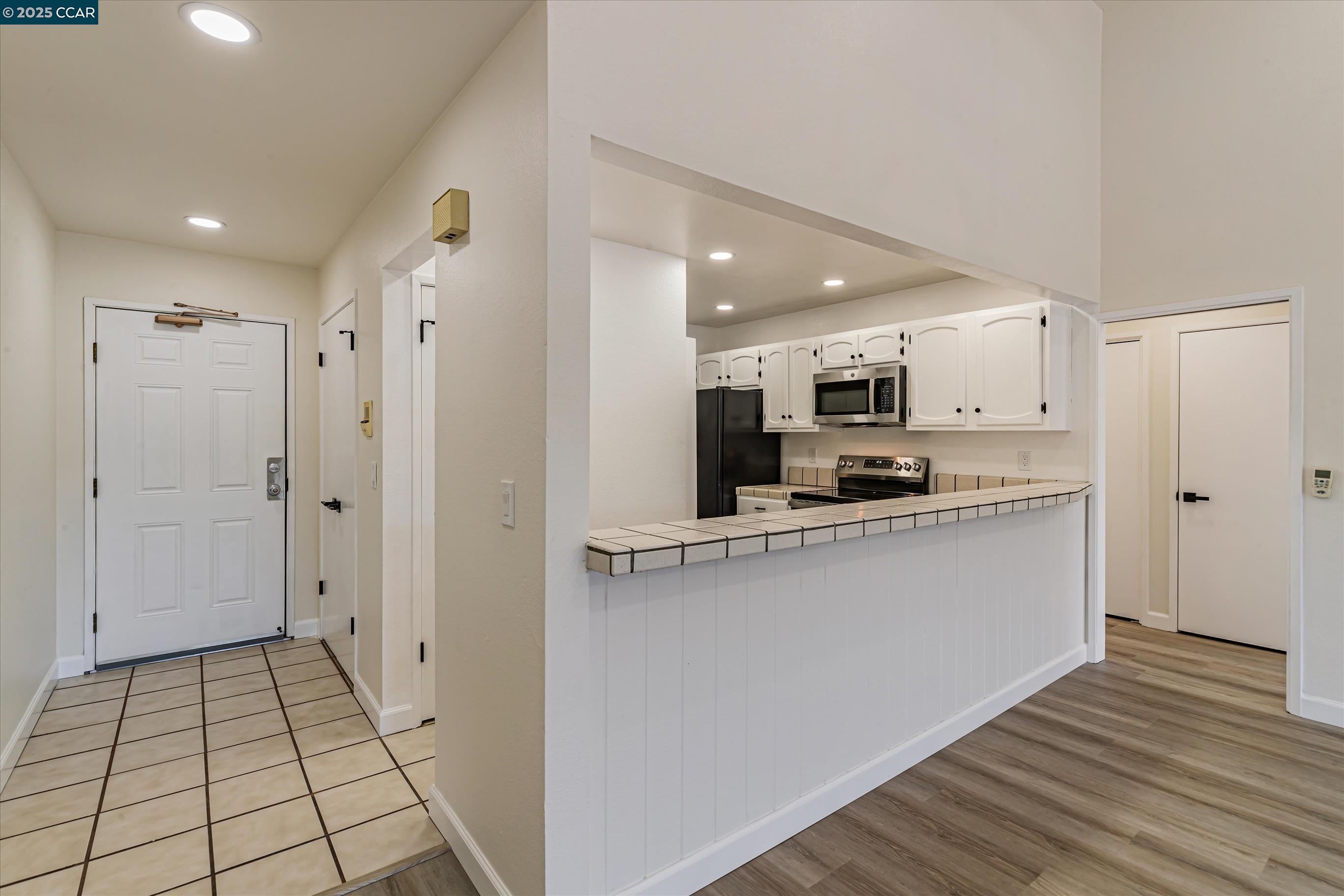Detail Gallery Image 18 of 54 For 25676 University Ct #323,  Hayward,  CA 94542 - 3 Beds | 2 Baths