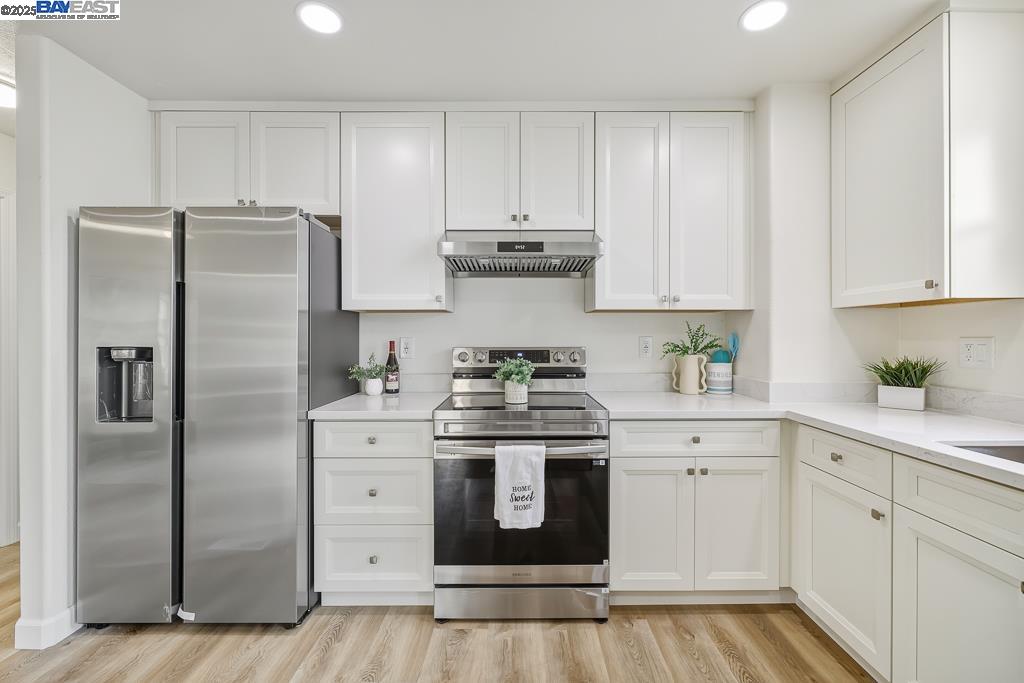 Detail Gallery Image 24 of 52 For 2592 Miramar Ave, Castro Valley,  CA 94546 - 3 Beds | 1 Baths