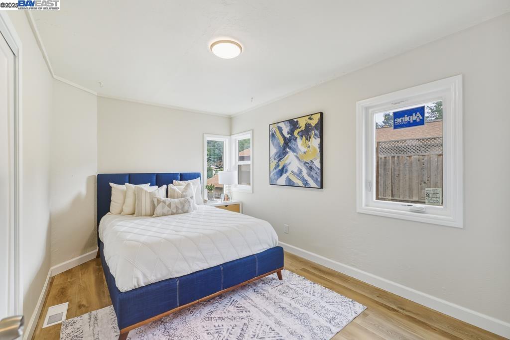 Detail Gallery Image 27 of 52 For 2592 Miramar Ave, Castro Valley,  CA 94546 - 3 Beds | 1 Baths