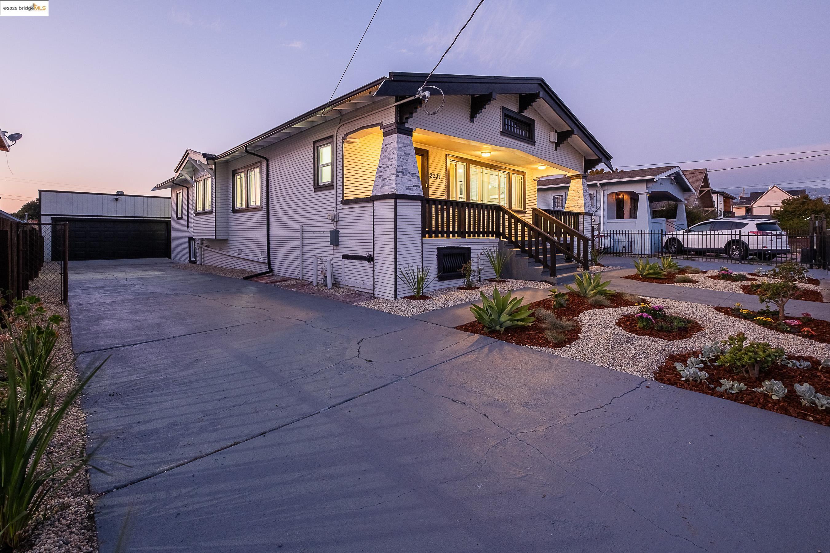 2231 38th Ave