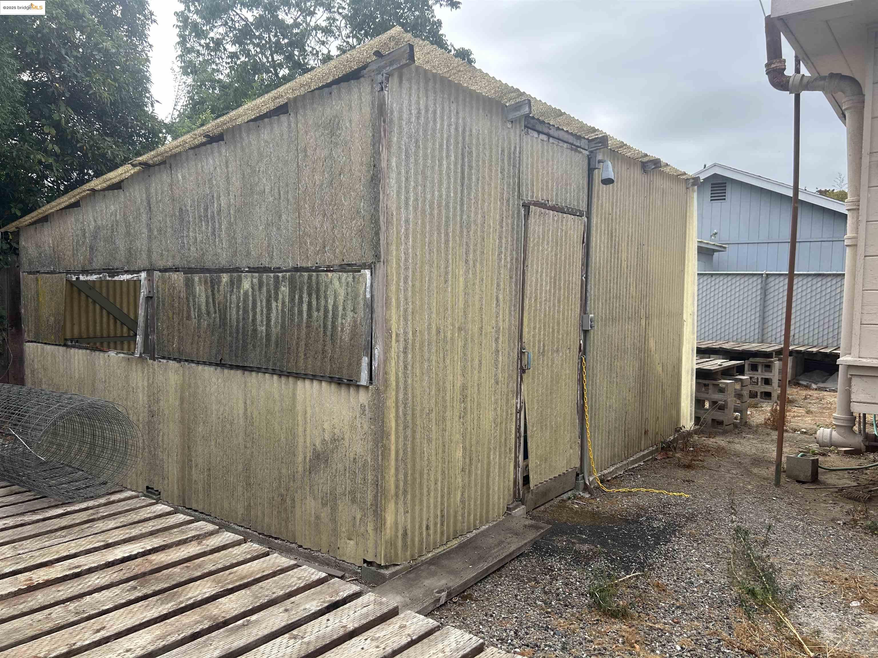 Detail Gallery Image 8 of 12 For 1239 Grove Way, Hayward,  CA 94541 - – Beds | – Baths