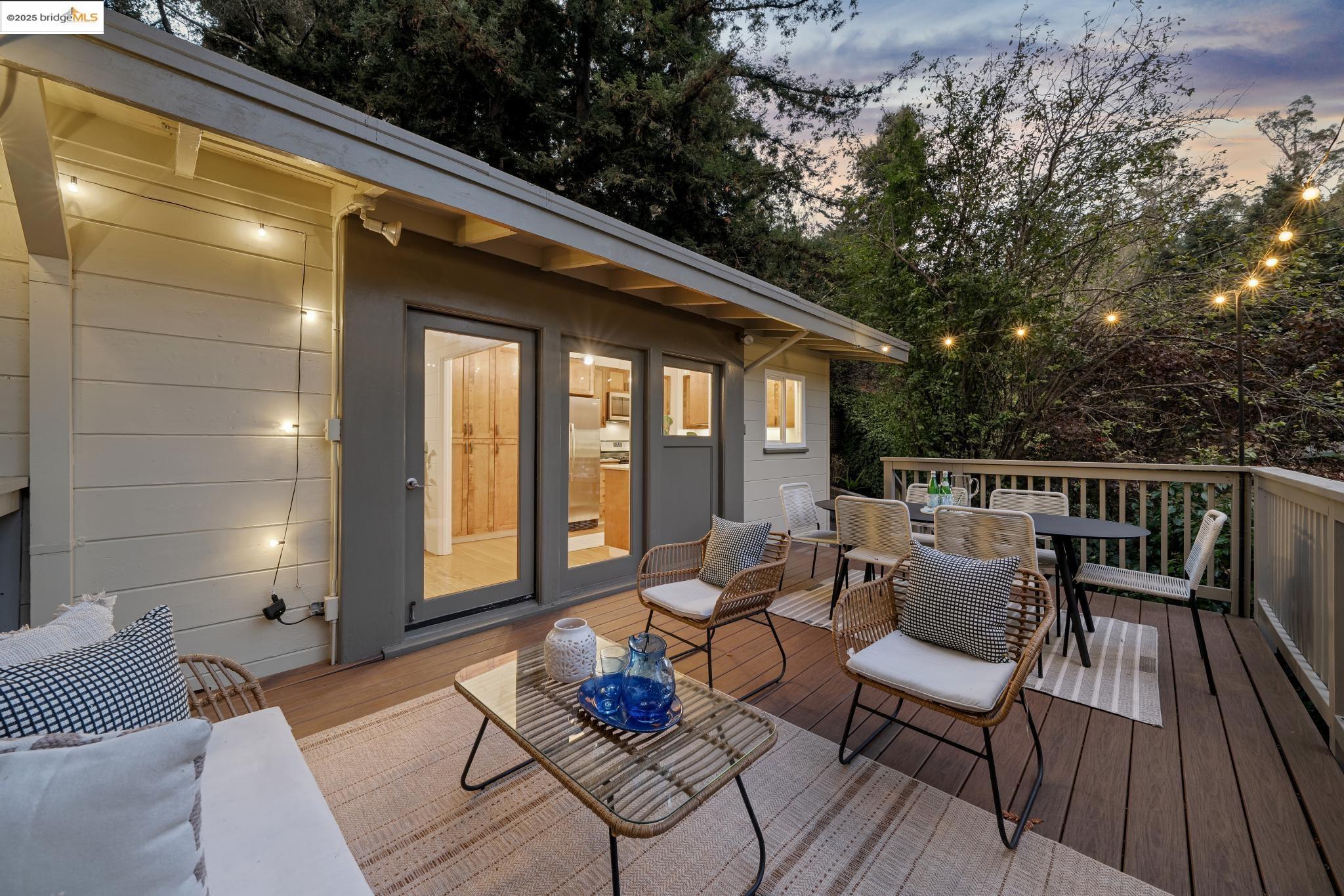 Detail Gallery Image 49 of 54 For 224 Beauforest Drive, Oakland,  CA 94611 - 3 Beds | 2 Baths