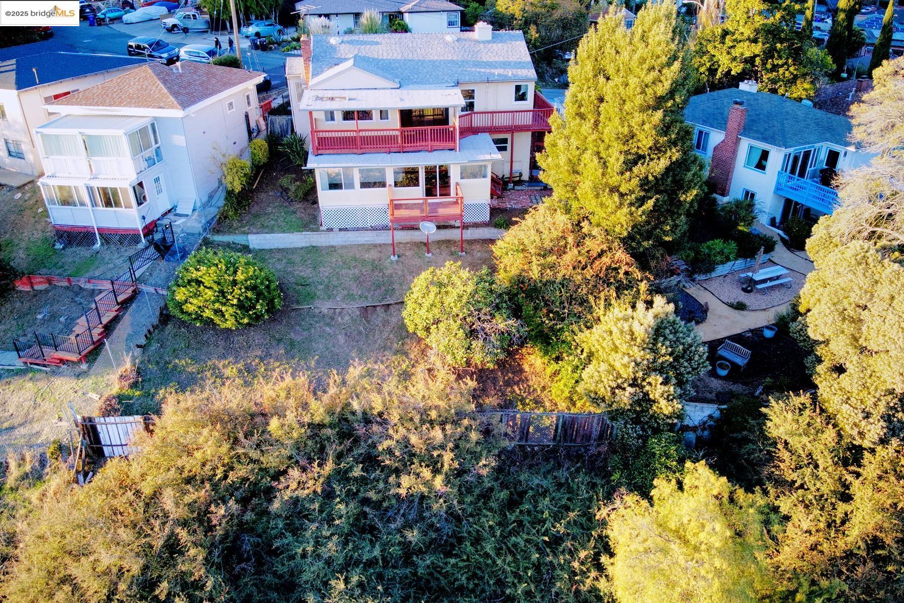 Detail Gallery Image 31 of 38 For 6933 Simson Street, Oakland,  CA 94605 - 3 Beds | 4 Baths