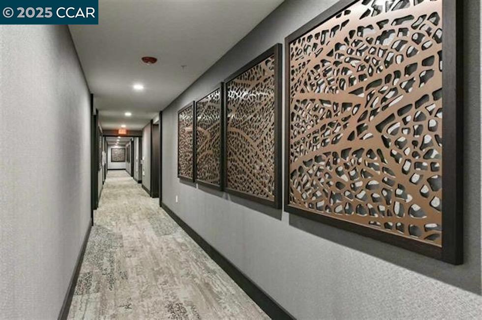 Detail Gallery Image 4 of 20 For 1000 Dewing Ave #301,  Lafayette,  CA 94549 - 1 Beds | 1/1 Baths