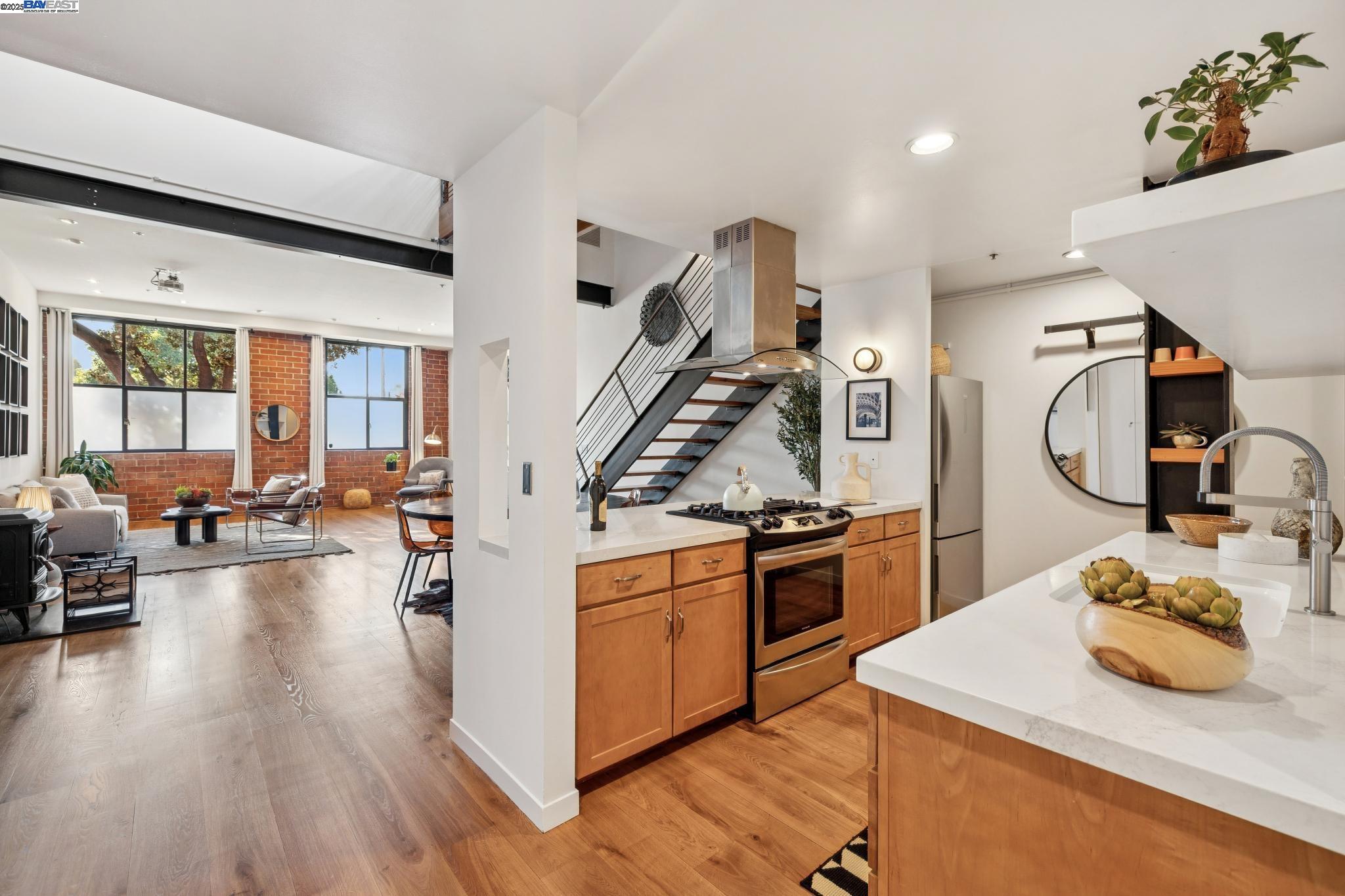 Photo #15: 41115629 Listing: Photo #15