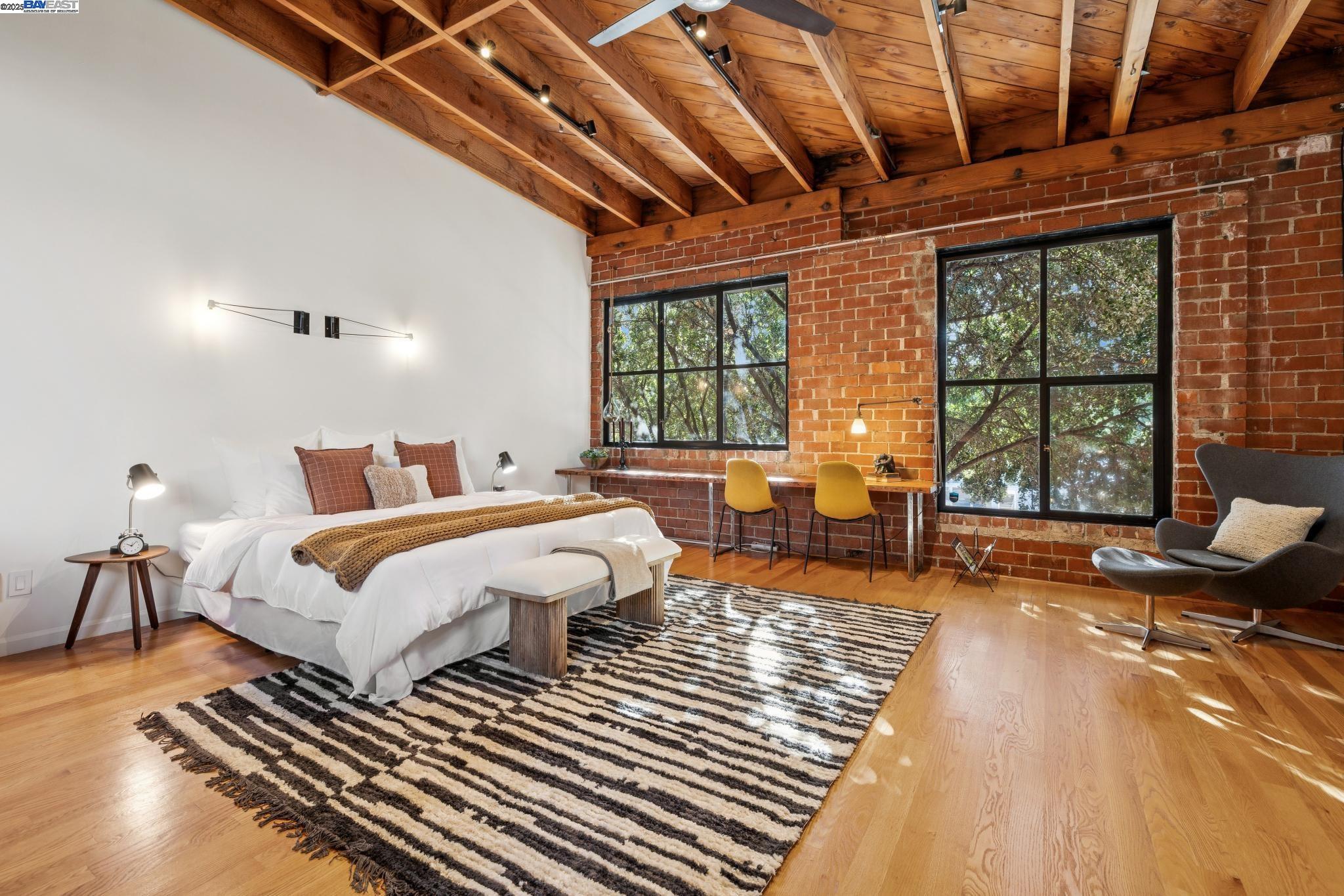 Photo #4: 41115629 Listing: Photo #4
