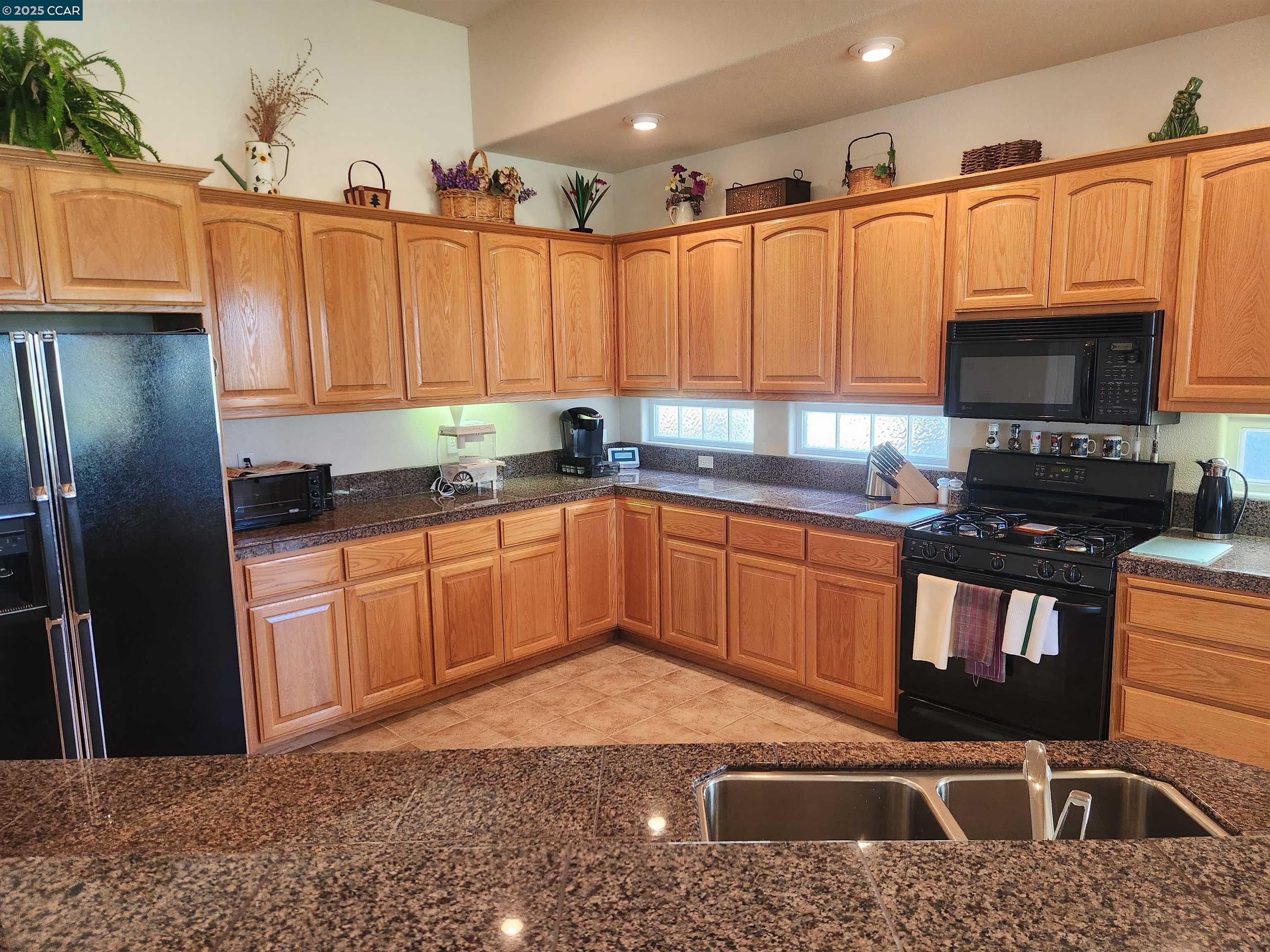 Detail Gallery Image 7 of 33 For 288 Mitchell Lake Ln, Copperopolis,  CA 95228 - 3 Beds | 2 Baths