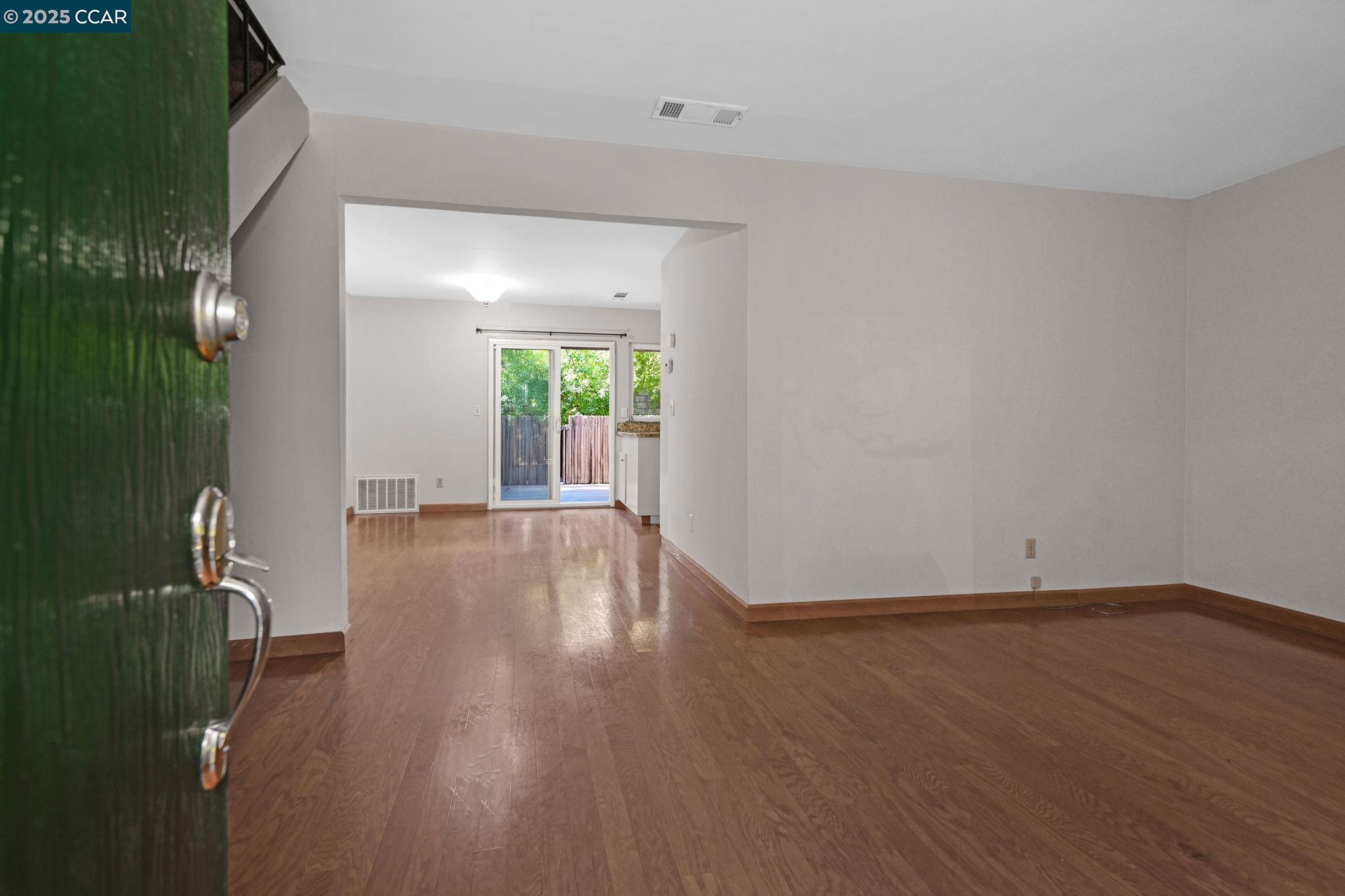 Detail Gallery Image 5 of 28 For 3268 Marlene Drive, Lafayette,  CA 94549-4724 - 3 Beds | 1/1 Baths