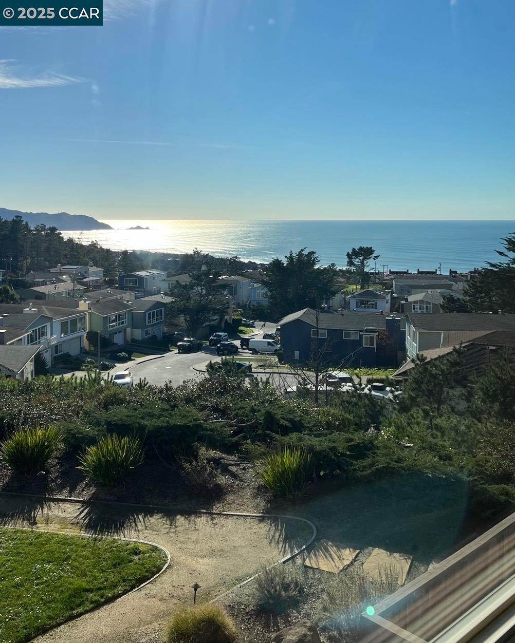 Detail Gallery Image 1 of 60 For 627 Hickey Blvd #D,  Pacifica,  CA 94044 - 2 Beds | 1/1 Baths