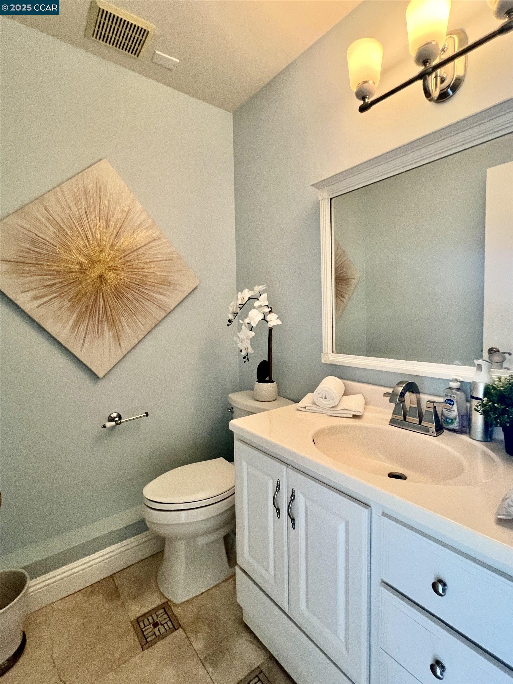Detail Gallery Image 19 of 60 For 627 Hickey Blvd #D,  Pacifica,  CA 94044 - 2 Beds | 1/1 Baths