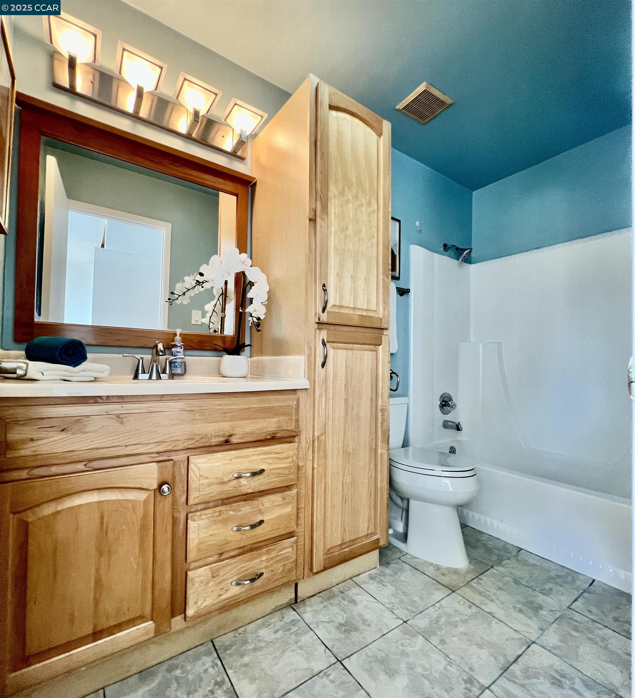 Detail Gallery Image 29 of 60 For 627 Hickey Blvd #D,  Pacifica,  CA 94044 - 2 Beds | 1/1 Baths