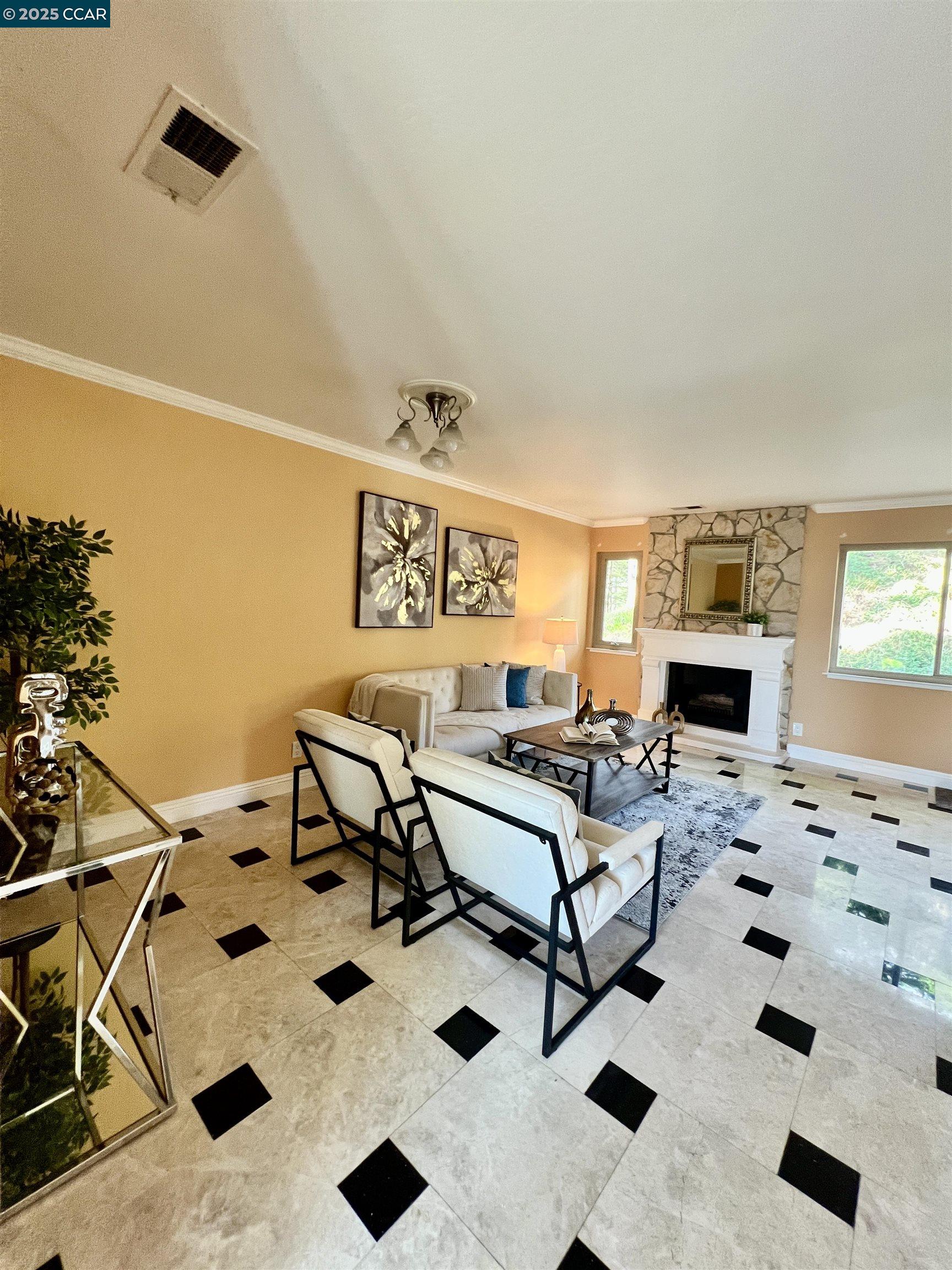 Detail Gallery Image 10 of 60 For 627 Hickey Blvd #D,  Pacifica,  CA 94044 - 2 Beds | 1/1 Baths