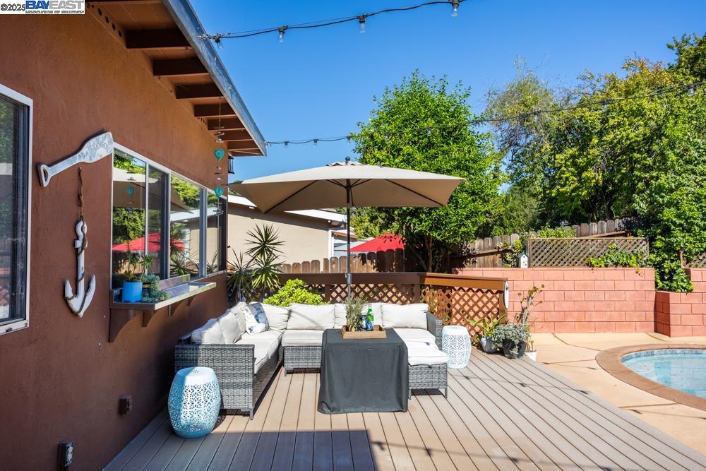 Detail Gallery Image 25 of 40 For 18798 Madison Ave, Castro Valley,  CA 94546 - 3 Beds | 4 Baths