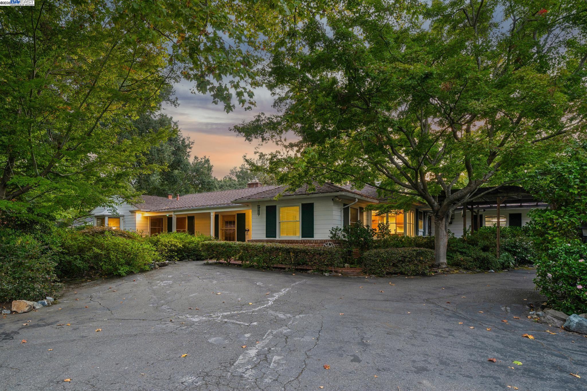 Front Image Thumbnail for BE41115674