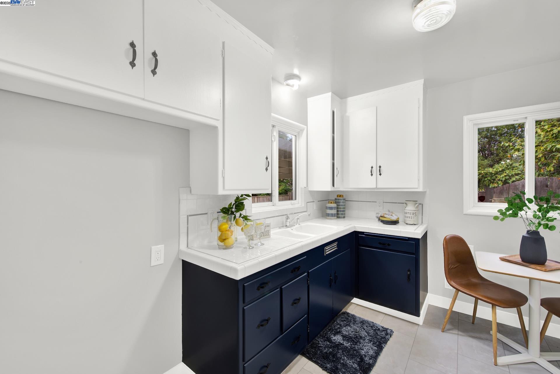 Detail Gallery Image 10 of 32 For 3627 Loma Vista Ave, Oakland,  CA 94619 - – Beds | – Baths