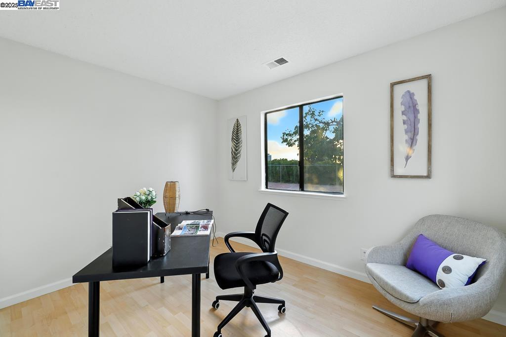 Detail Gallery Image 23 of 52 For 109 Oak Ct, Hercules,  CA 94547 - 4 Beds | 3 Baths