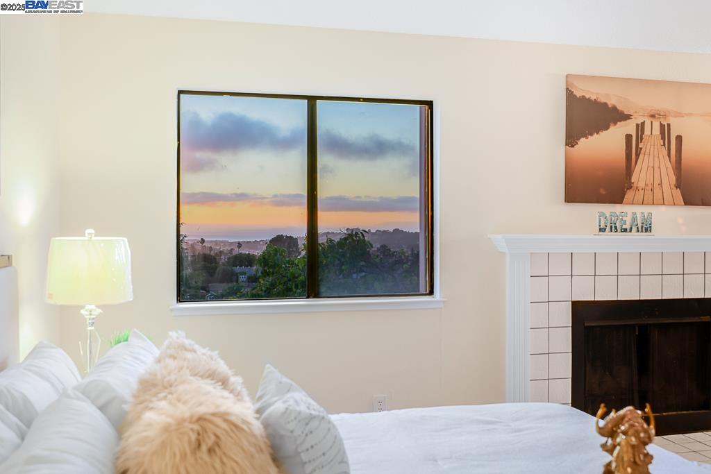 Detail Gallery Image 25 of 52 For 109 Oak Ct, Hercules,  CA 94547 - 4 Beds | 3 Baths