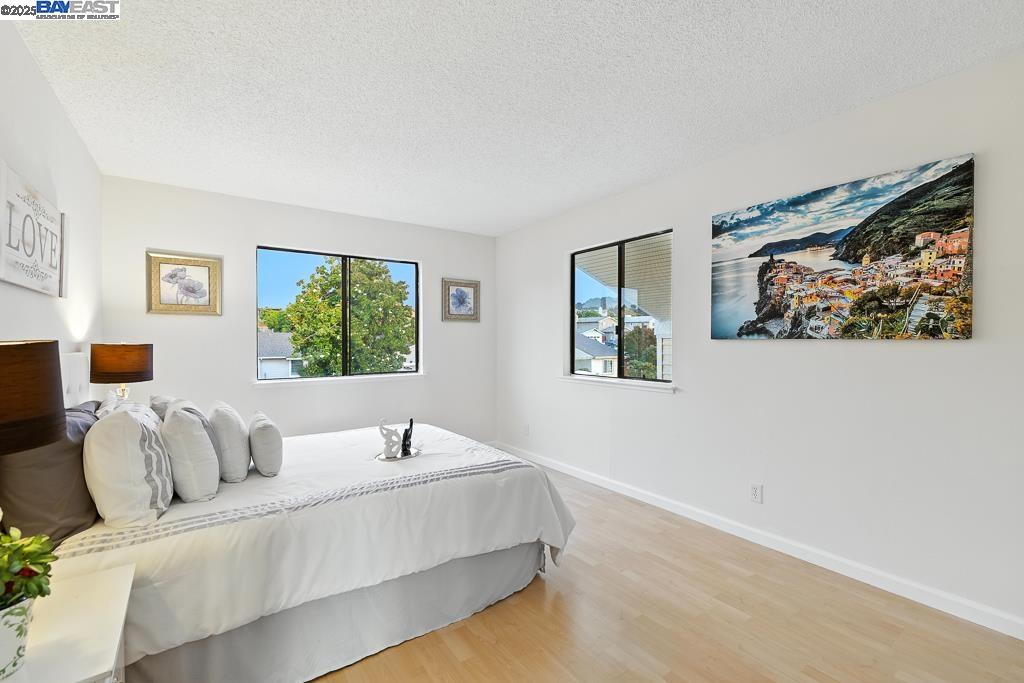 Detail Gallery Image 36 of 52 For 109 Oak Ct, Hercules,  CA 94547 - 4 Beds | 3 Baths