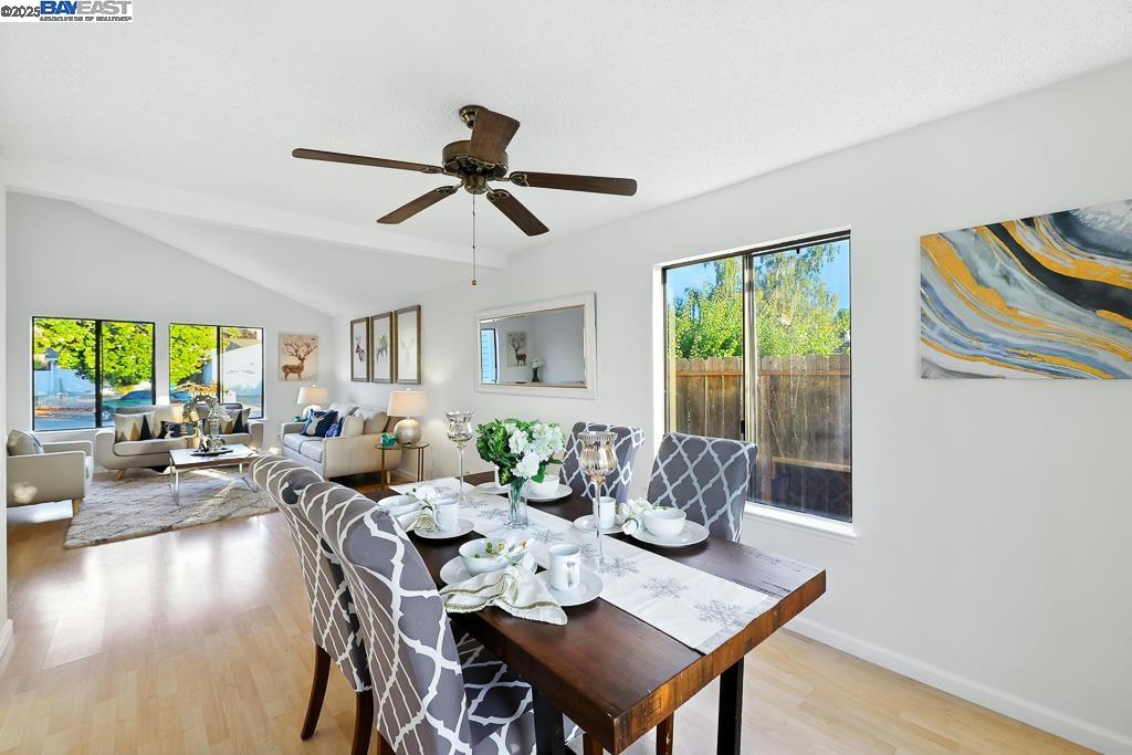 Detail Gallery Image 10 of 52 For 109 Oak Ct, Hercules,  CA 94547 - 4 Beds | 3 Baths