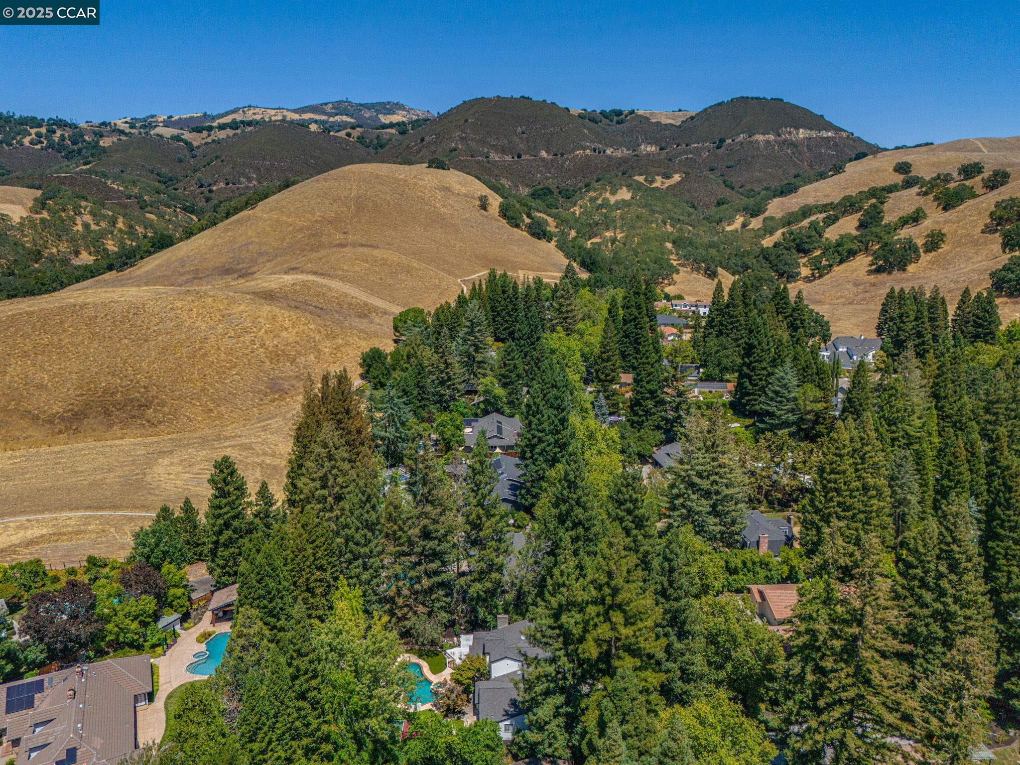 Detail Gallery Image 38 of 43 For 2145 Deer Oak Way, Danville,  CA 94506 - 5 Beds | 4 Baths