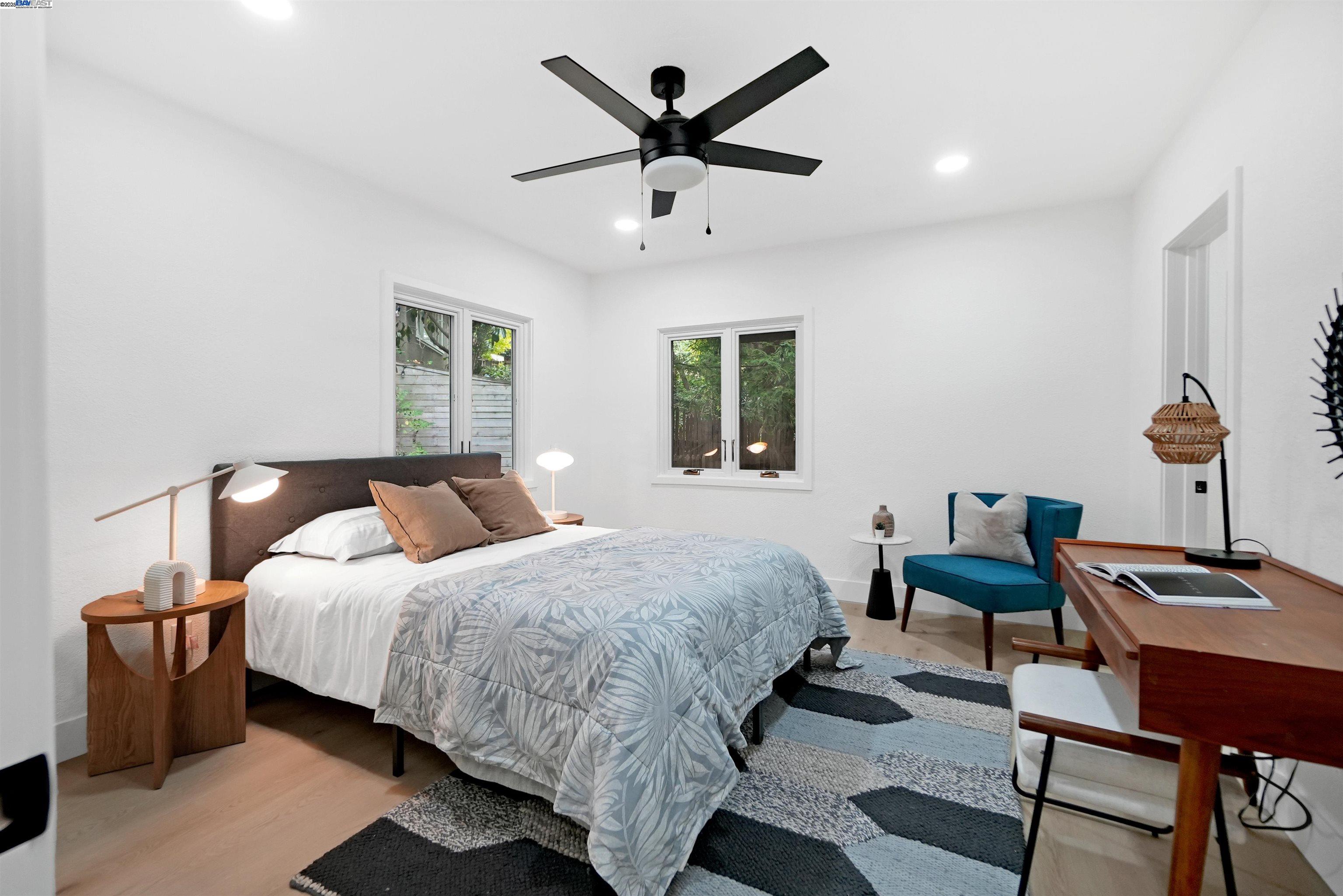 Detail Gallery Image 38 of 58 For 2420 Hillside Ave, Berkeley,  CA 94704-2529 - 2 Beds | 2 Baths