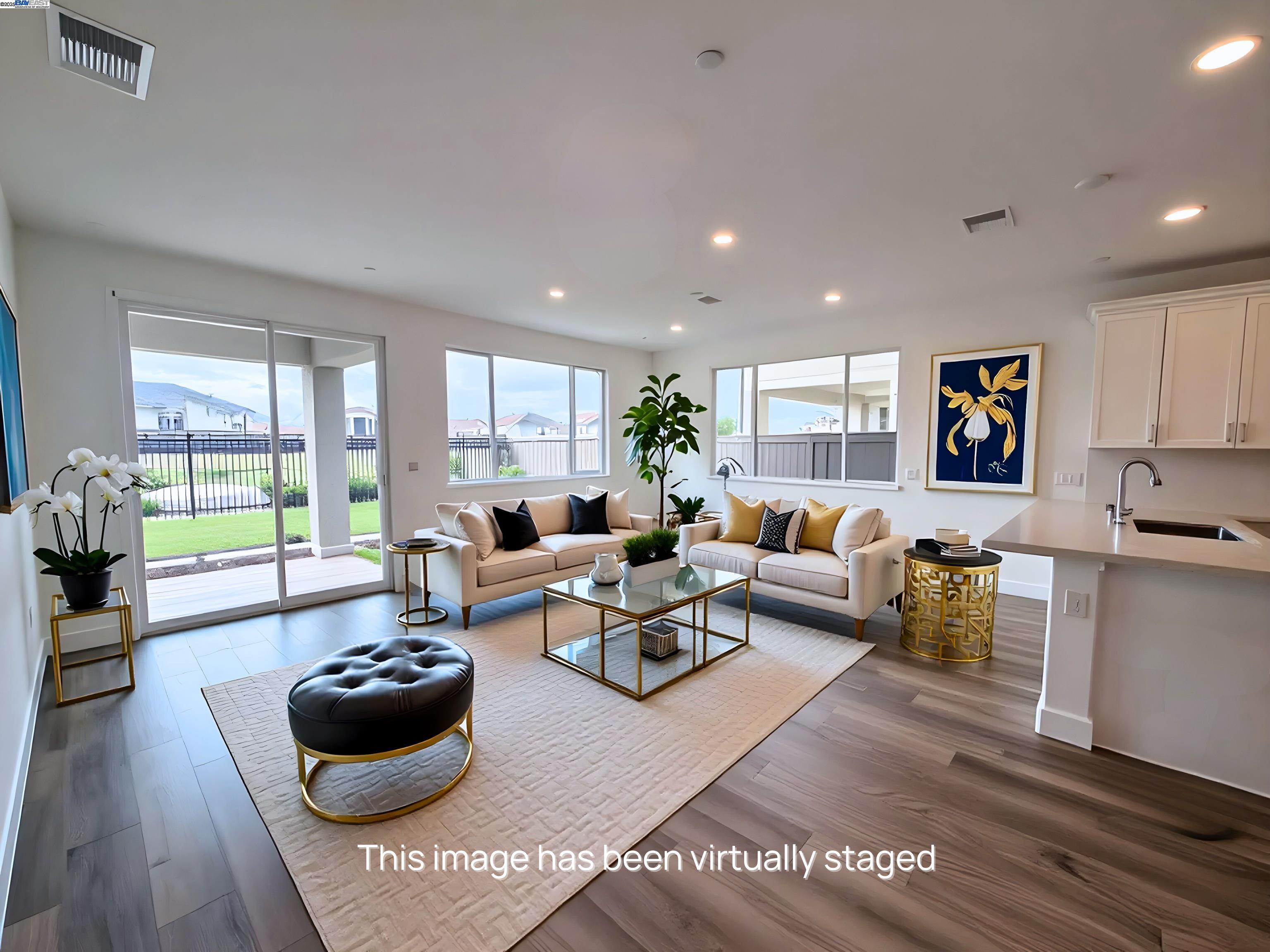 Detail Gallery Image 7 of 44 For 10349 Baldy Dr, Stockton,  CA 95219 - 4 Beds | 3/1 Baths