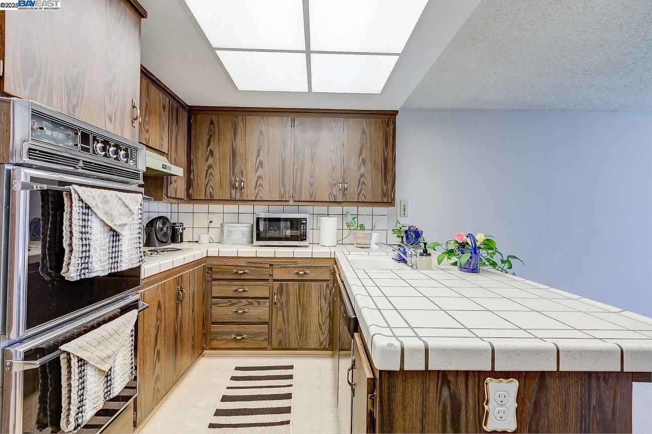 Detail Gallery Image 29 of 59 For 41082 Joyce Ave, Fremont,  CA 94539 - 4 Beds | 2 Baths