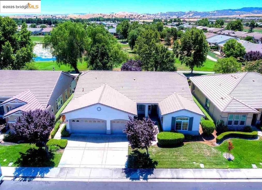 Detail Gallery Image 4 of 49 For 930 Suntan Ln, Brentwood,  CA 94513 - 2 Beds | 2/1 Baths